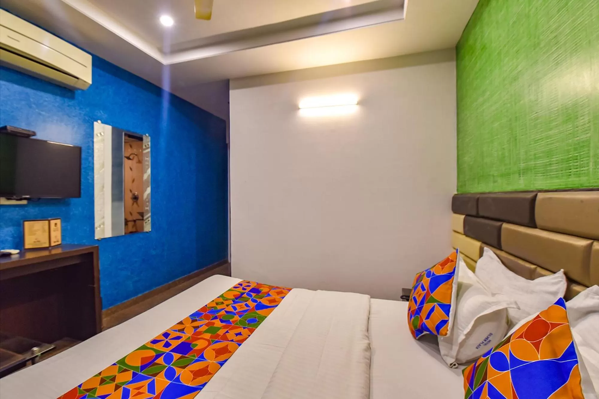 Bed in FabExpress Silver Plaza