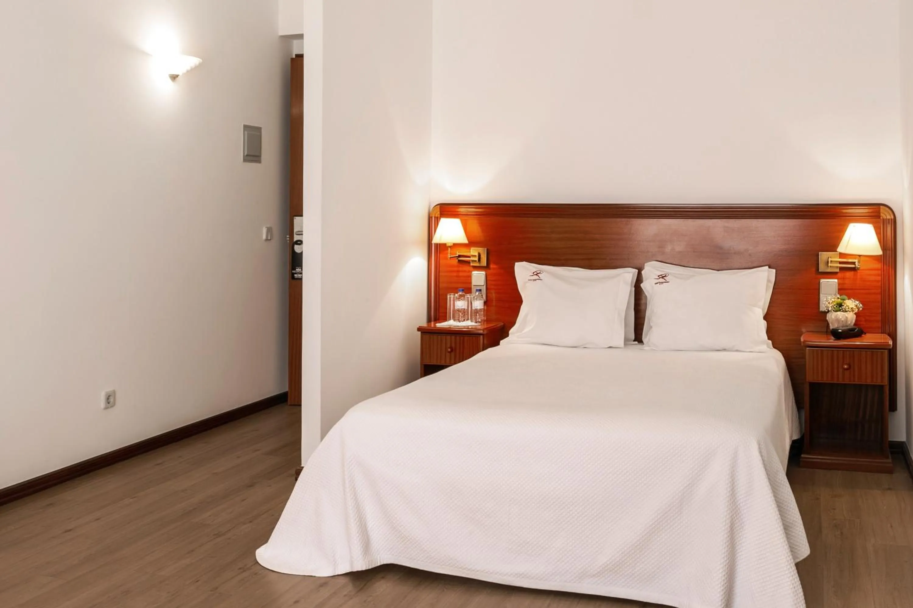 Bedroom, Bed in Hotel Comendador