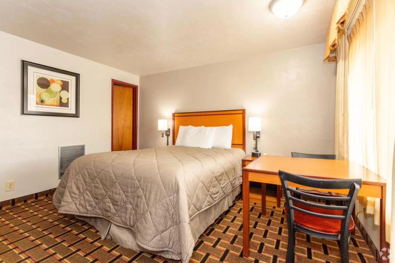 Standard Twin Room in Anchor Bay Inn near Winchester Bay