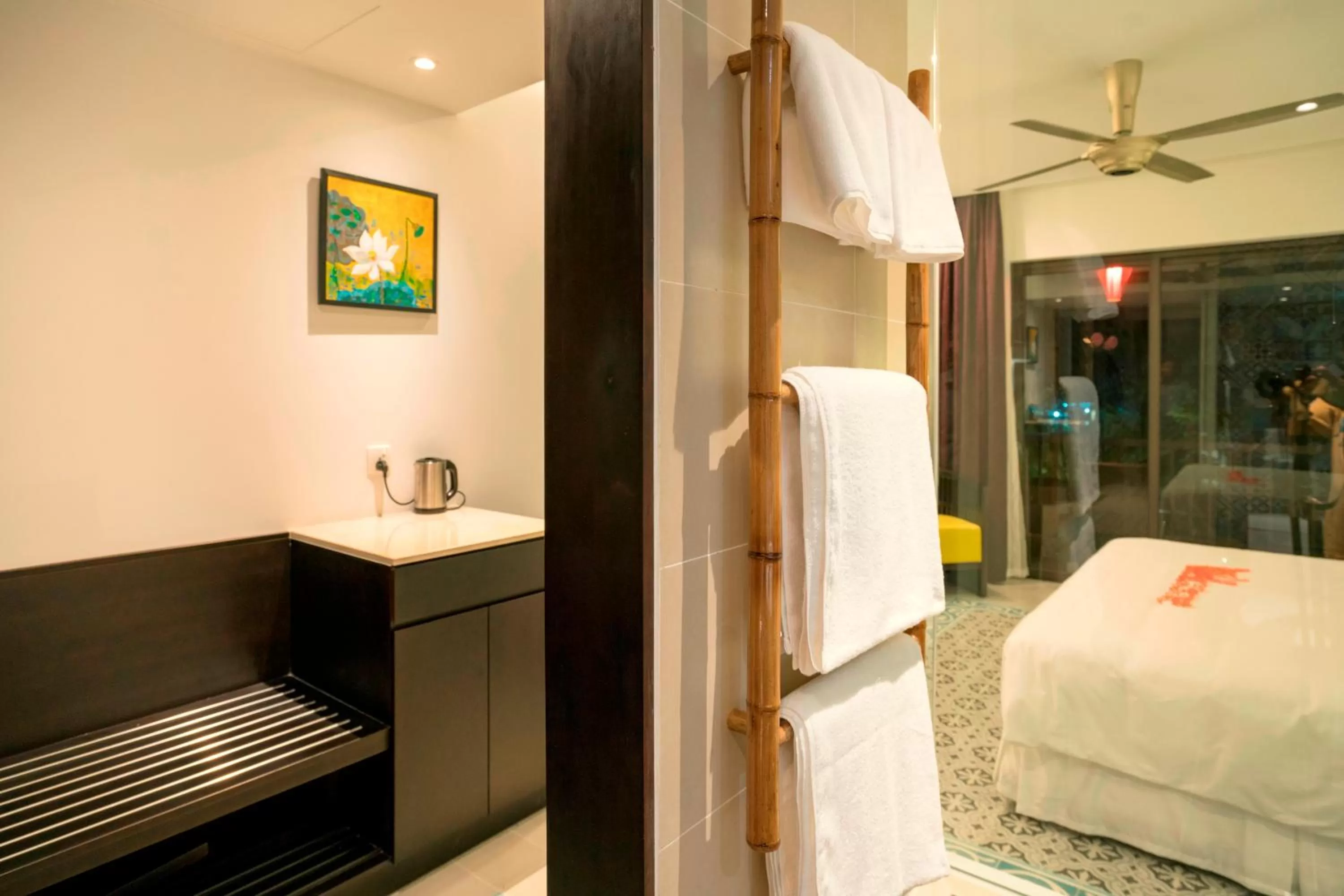 Bathroom, Bed in SENVILA Boutique Resort & Spa