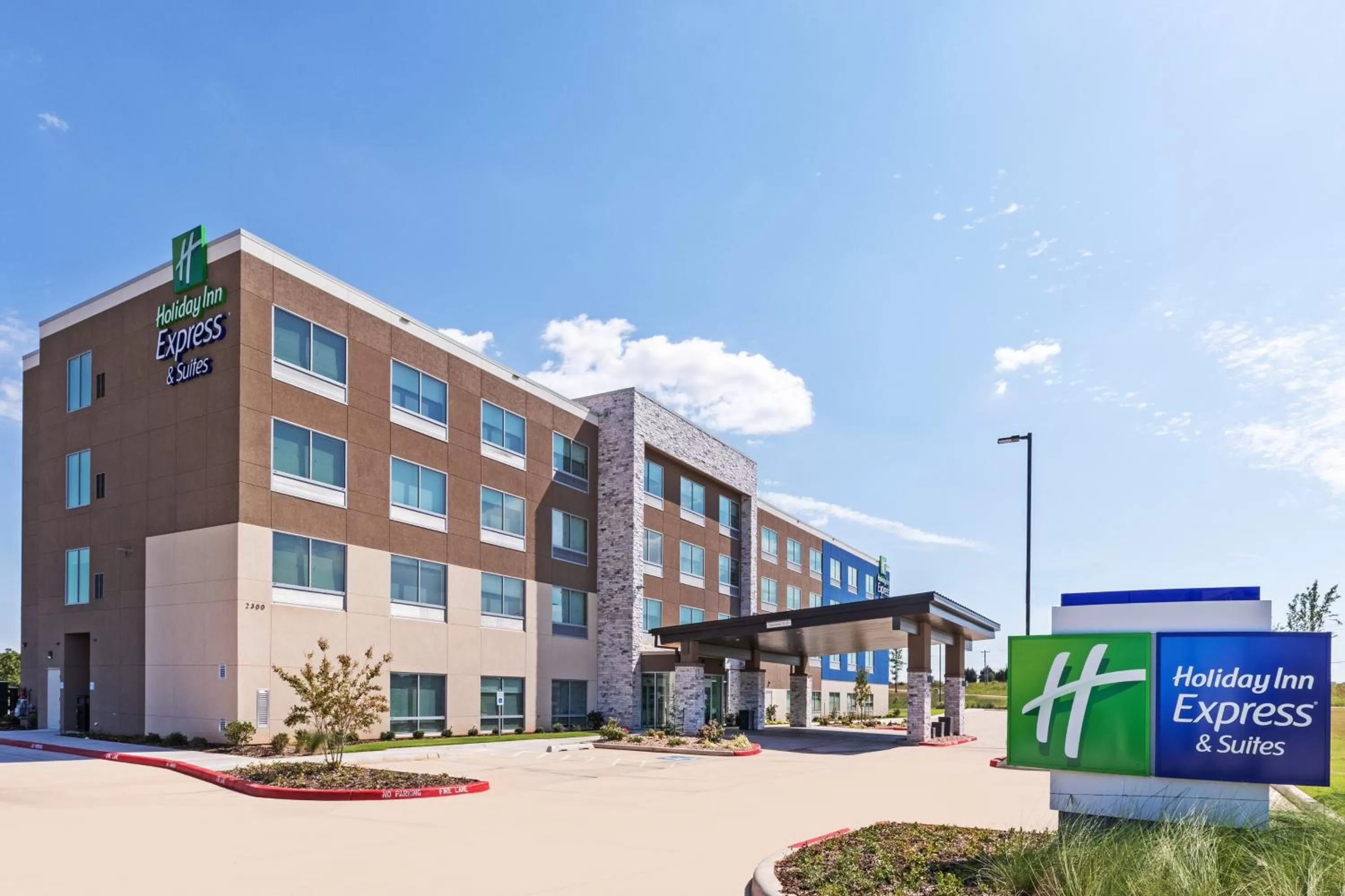 Property building in Holiday Inn Express & Suites Purcell by IHG