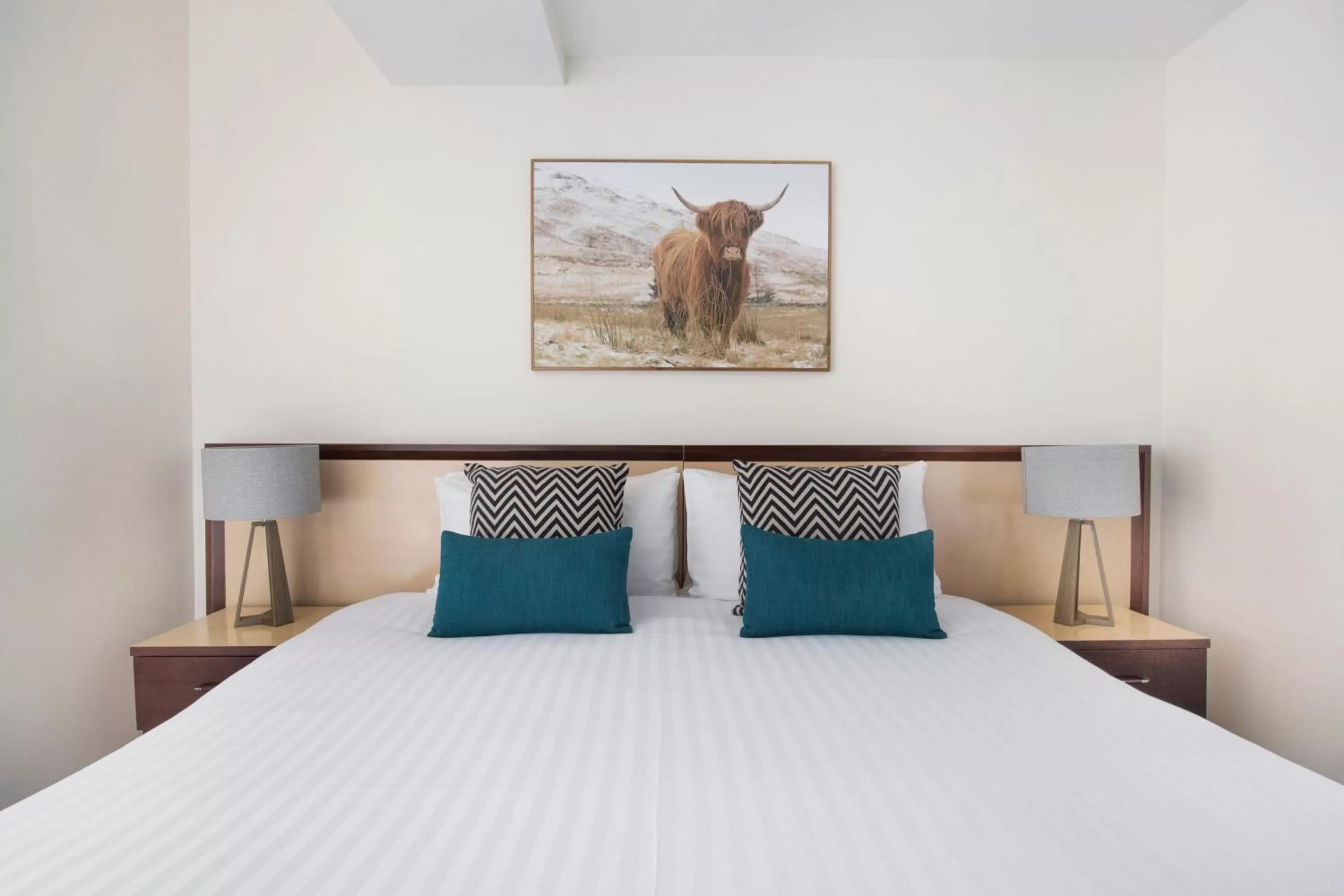 Bedroom, Bed in Mantra One Sandy Bay Road