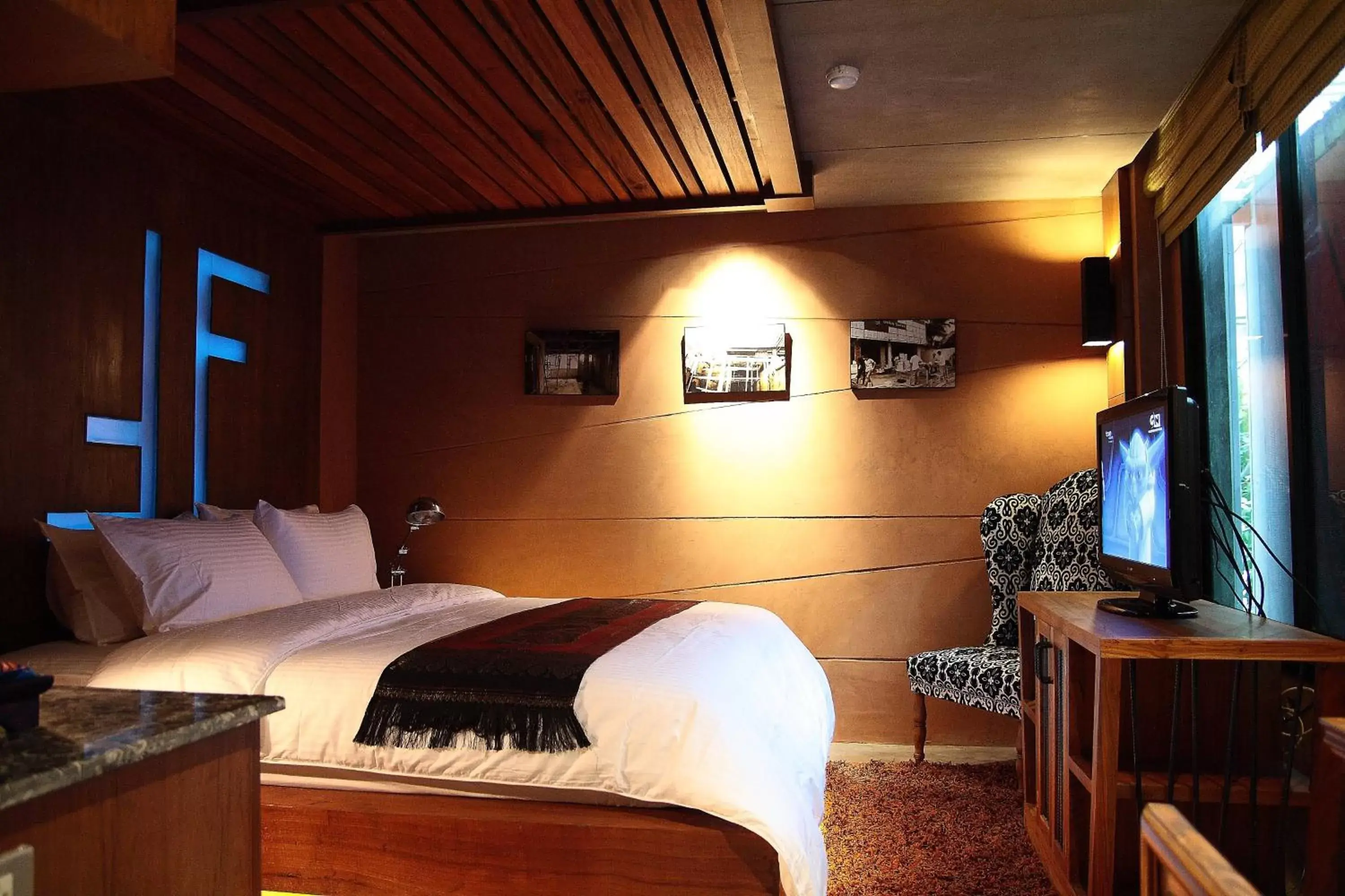 Deluxe Room in The Fusion Suites Deluxe Room in The Fusion Suites