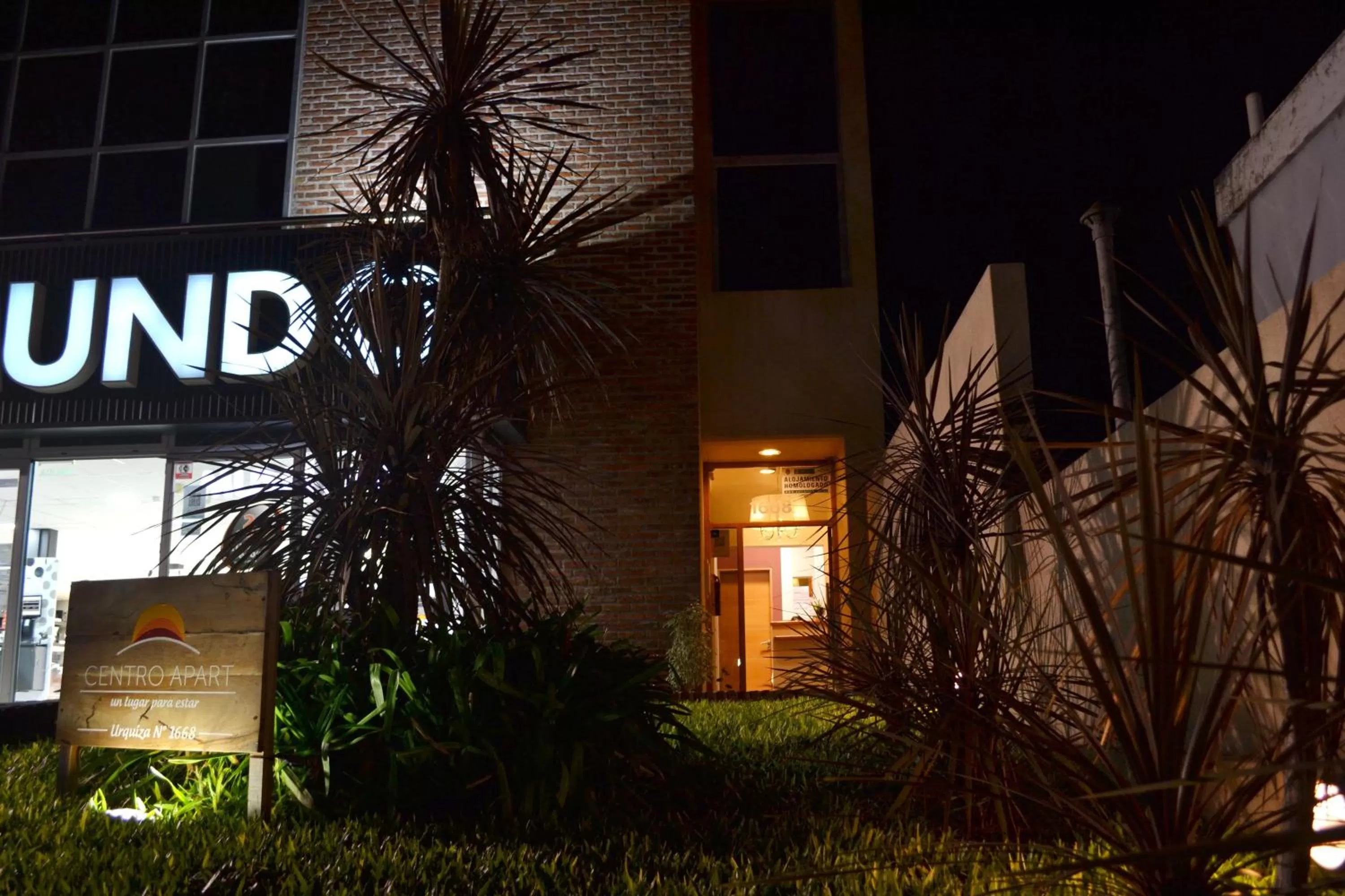 Facade/entrance in Centro Apart