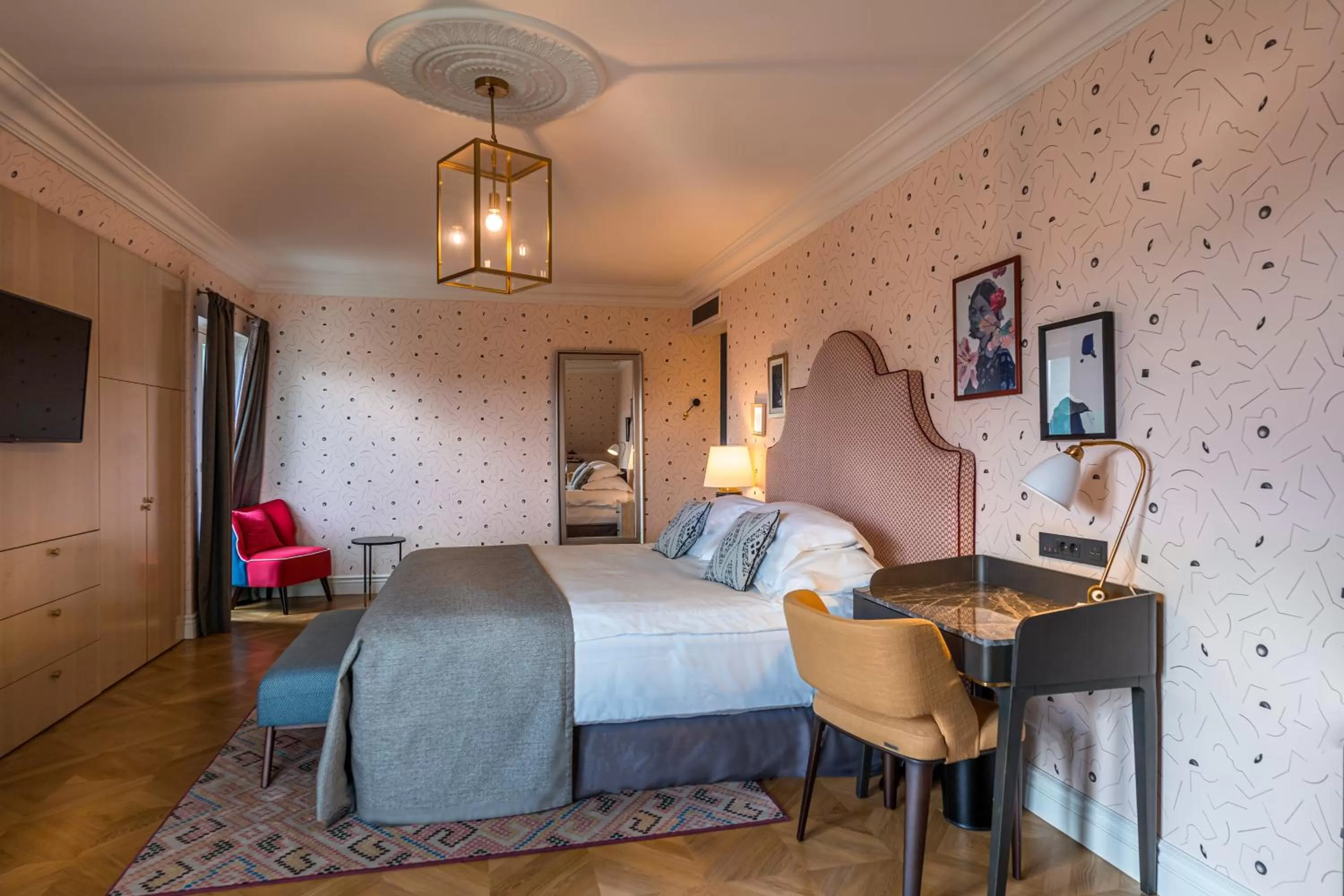 Bedroom, Bed in Hotel Capital