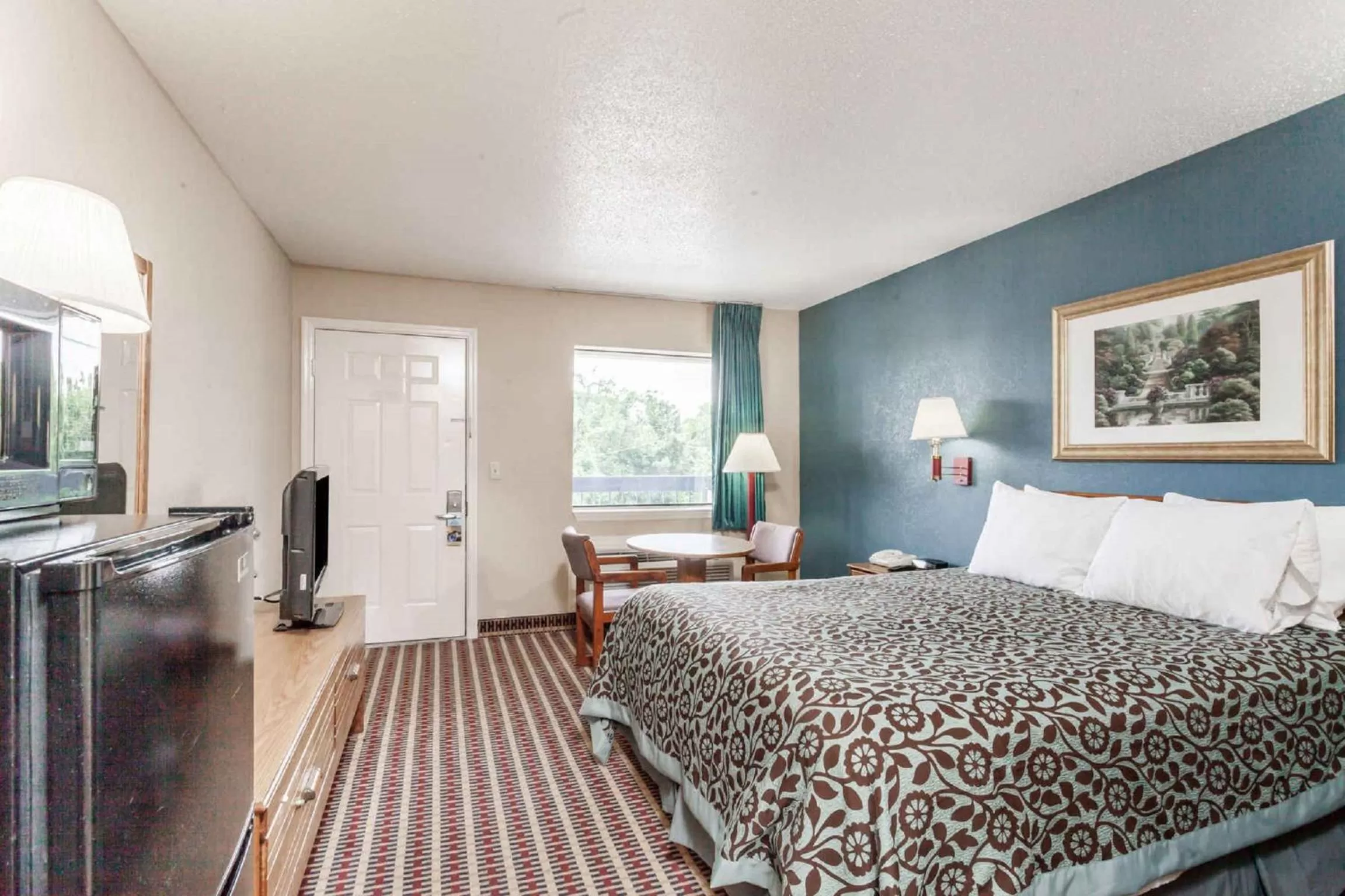 Bed in Days Inn by Wyndham Nashville N Opryland/Grand Ole Opry