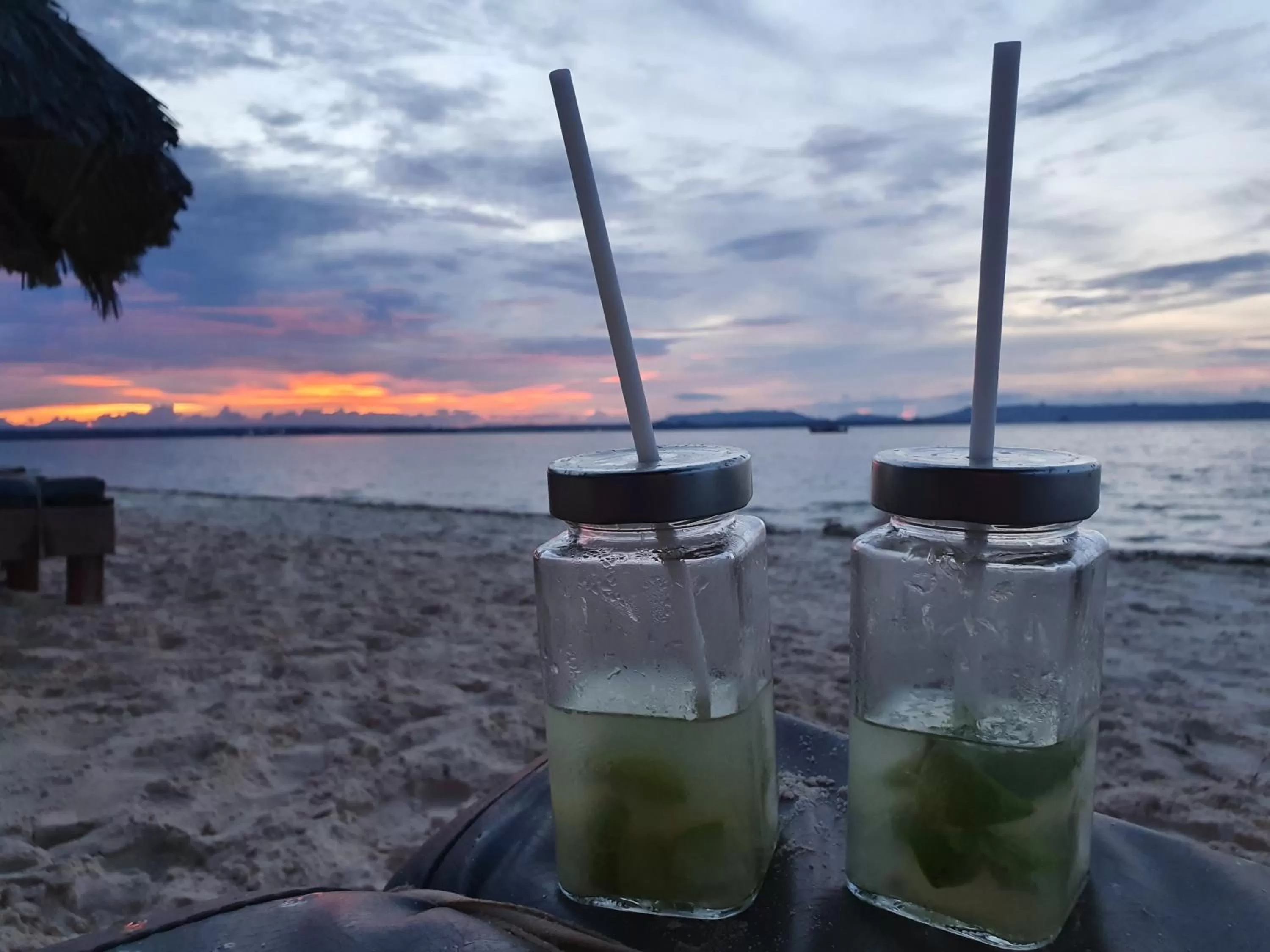 Beach, Drinks in Hotel Lakana Ramena