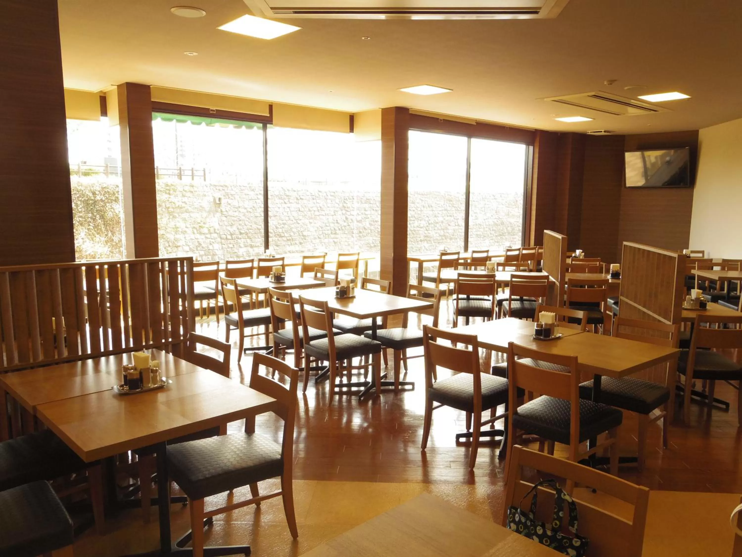 Restaurant/places to eat in Hotel Route-Inn Kumamoto Ekimae
