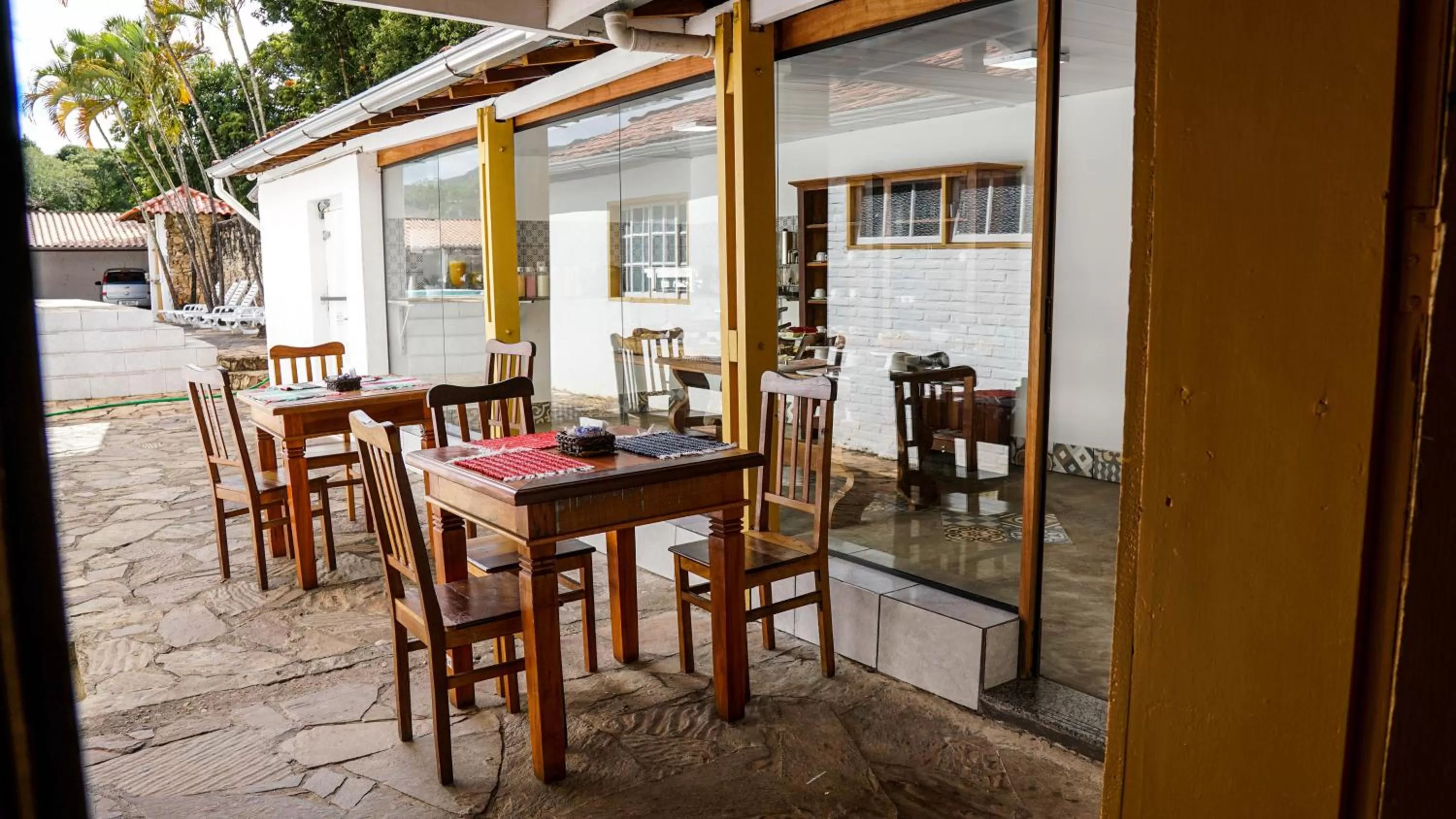 Restaurant/Places to Eat in Pousada o Amanhecer