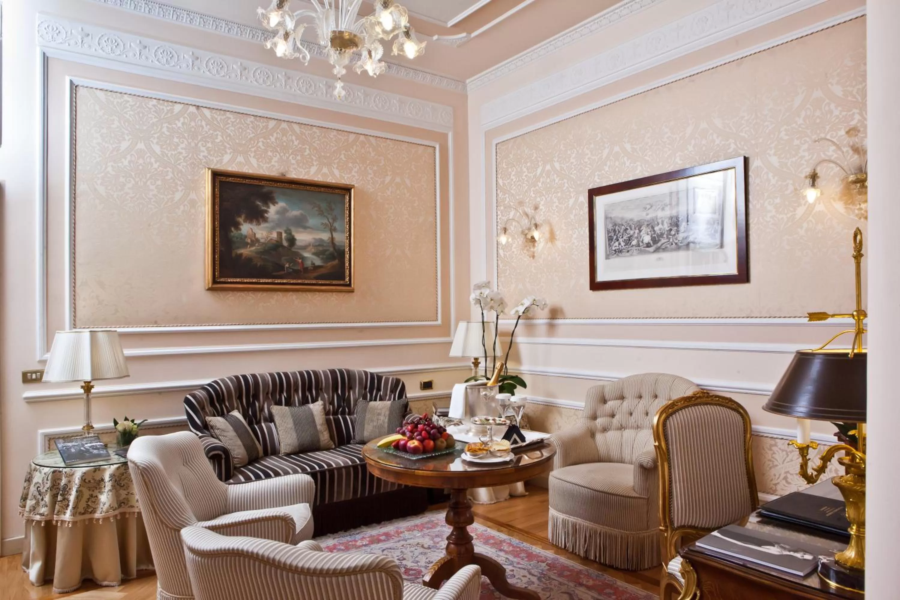 Seating area in Grand Hotel Majestic gia' Baglioni