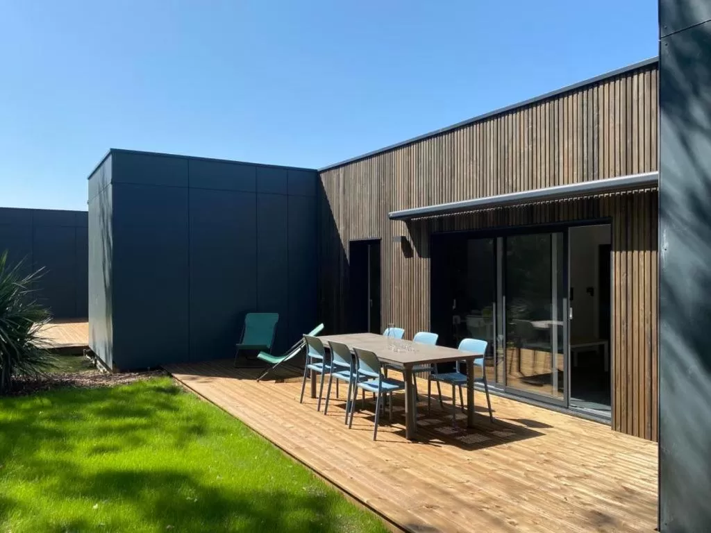 Three-Bedroom Single-Story House in Côté Océan Resort