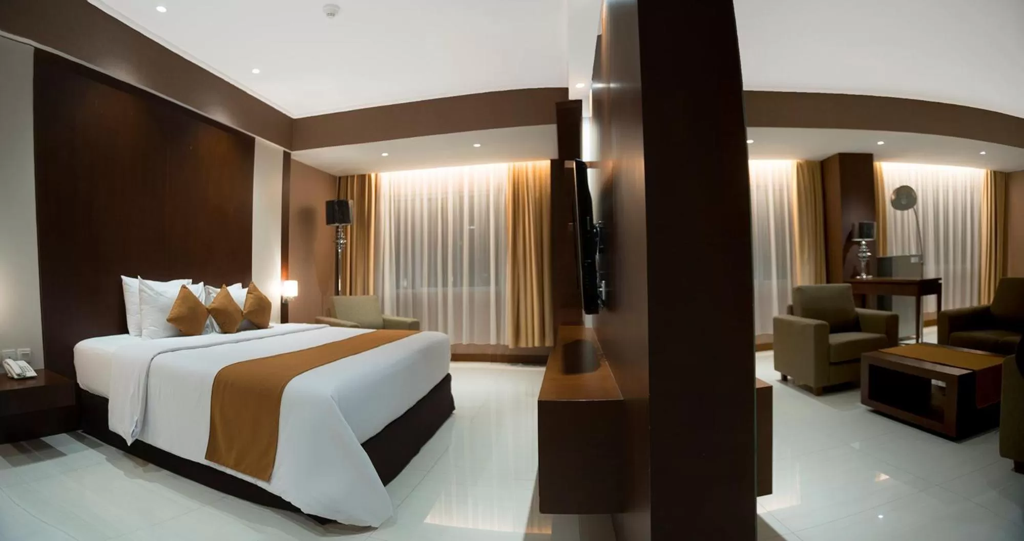 Bed in Aston Tanjung Pinang Hotel & Conference Center