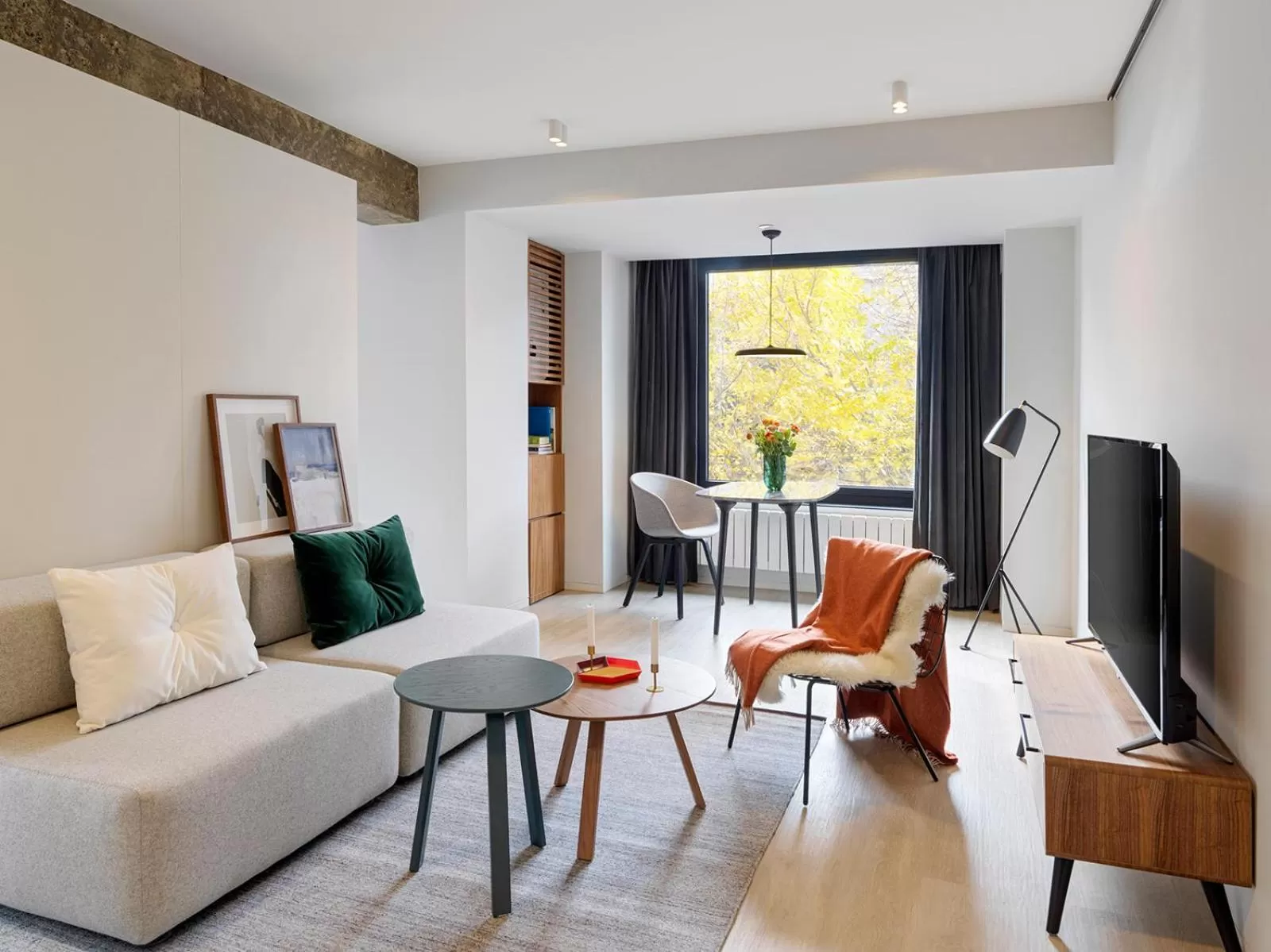 Living room in Stey Beijing Wangfujing Hotel