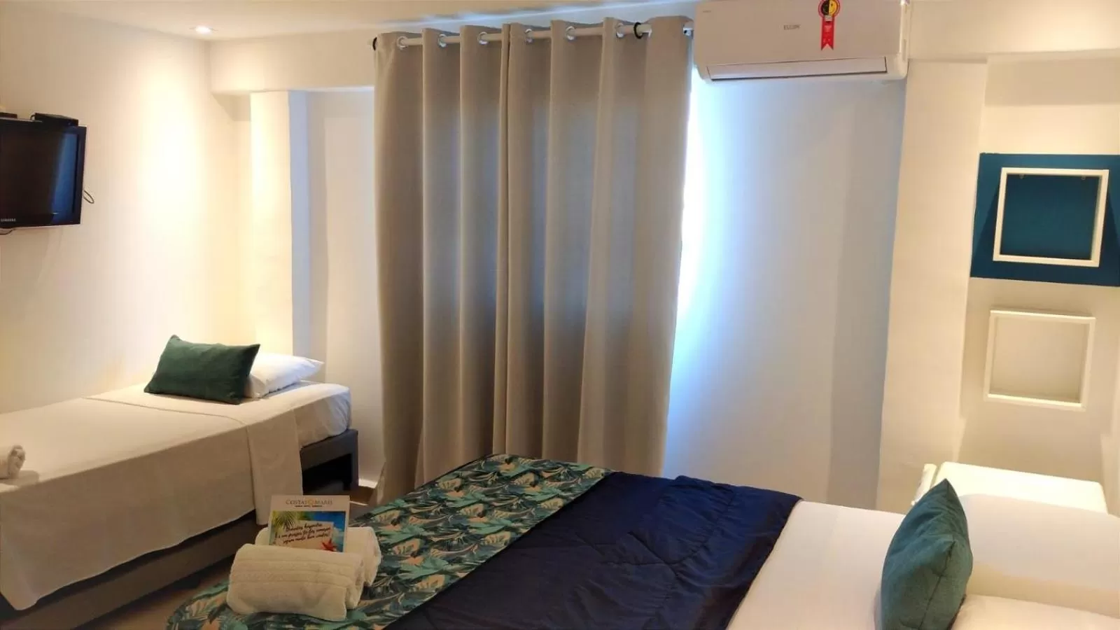 Photo of the whole room, Bed in Costa Maris Beach Hotel Frente Mar