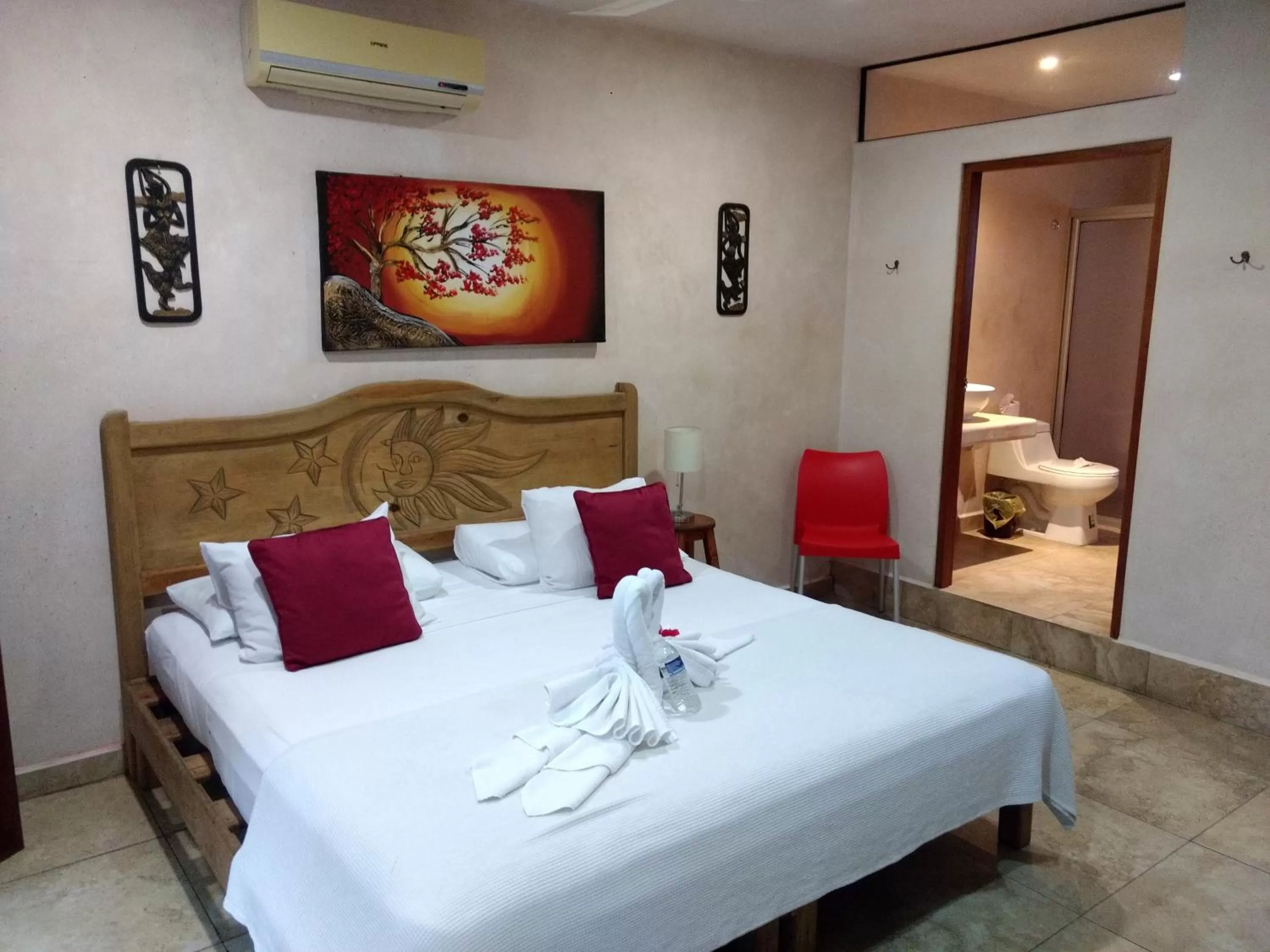 Photo of the whole room, Bed in Maya Vacanze Playa Natural