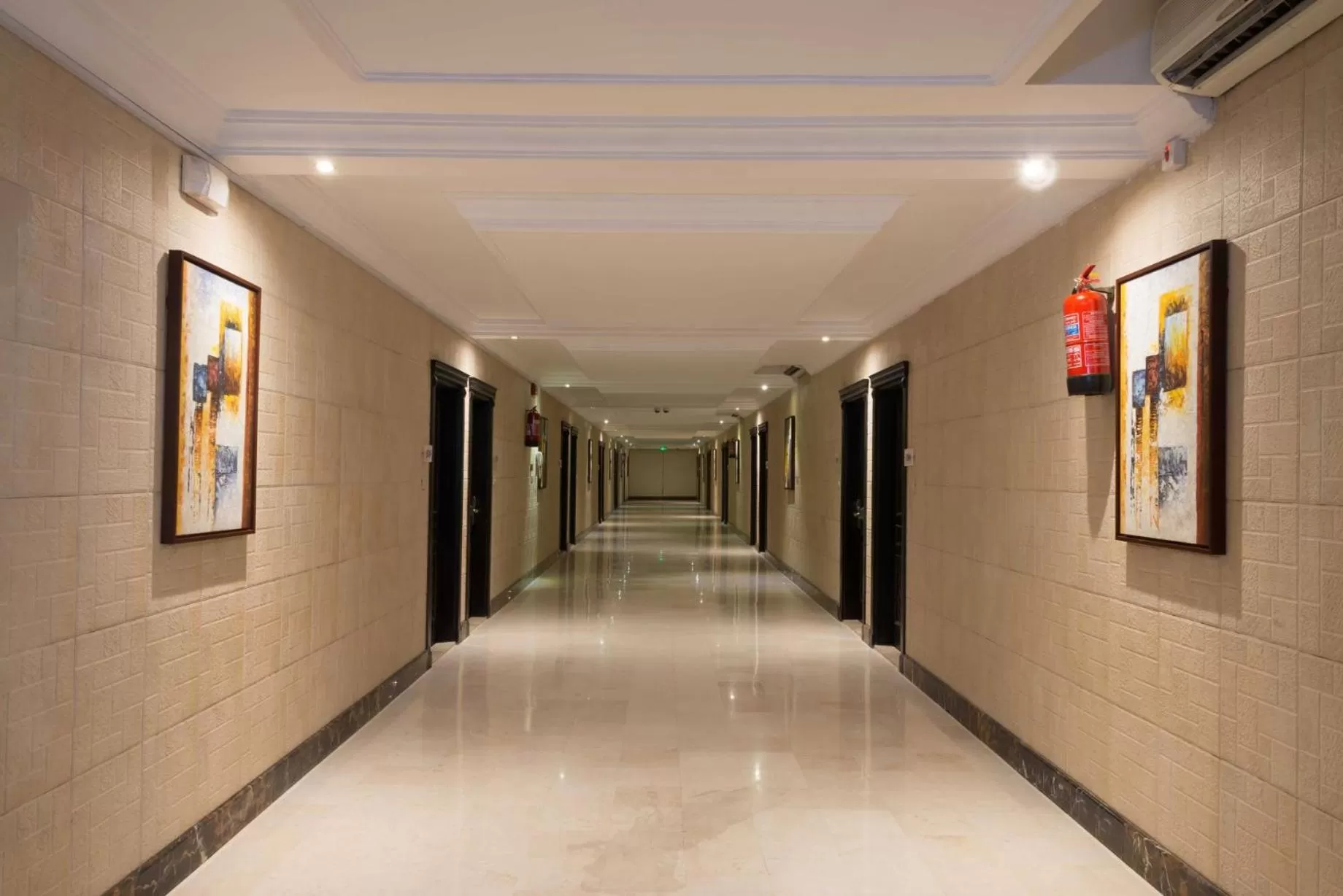 elevator in Boudl Heraa