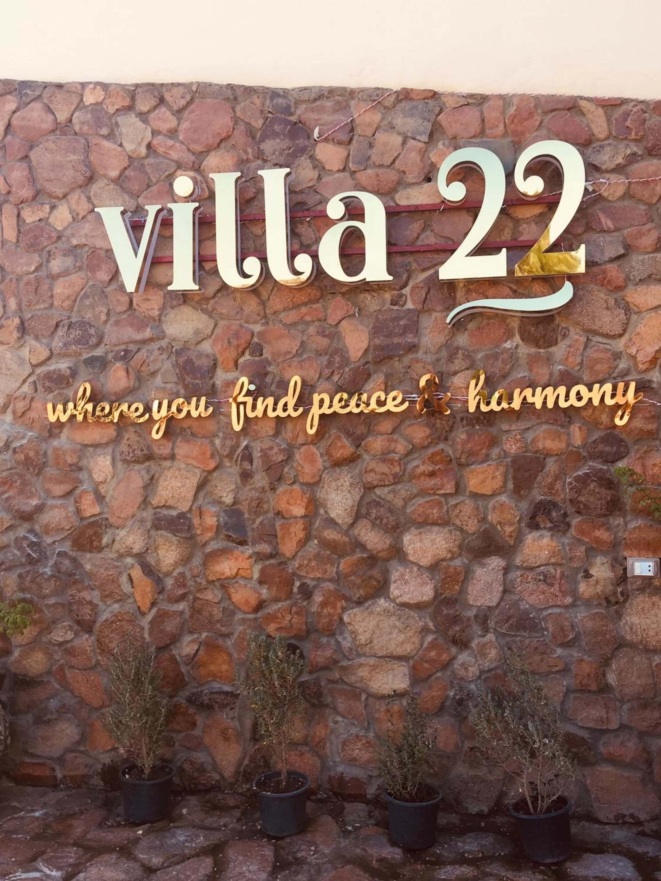 Logo/Certificate/Sign in Villa 22