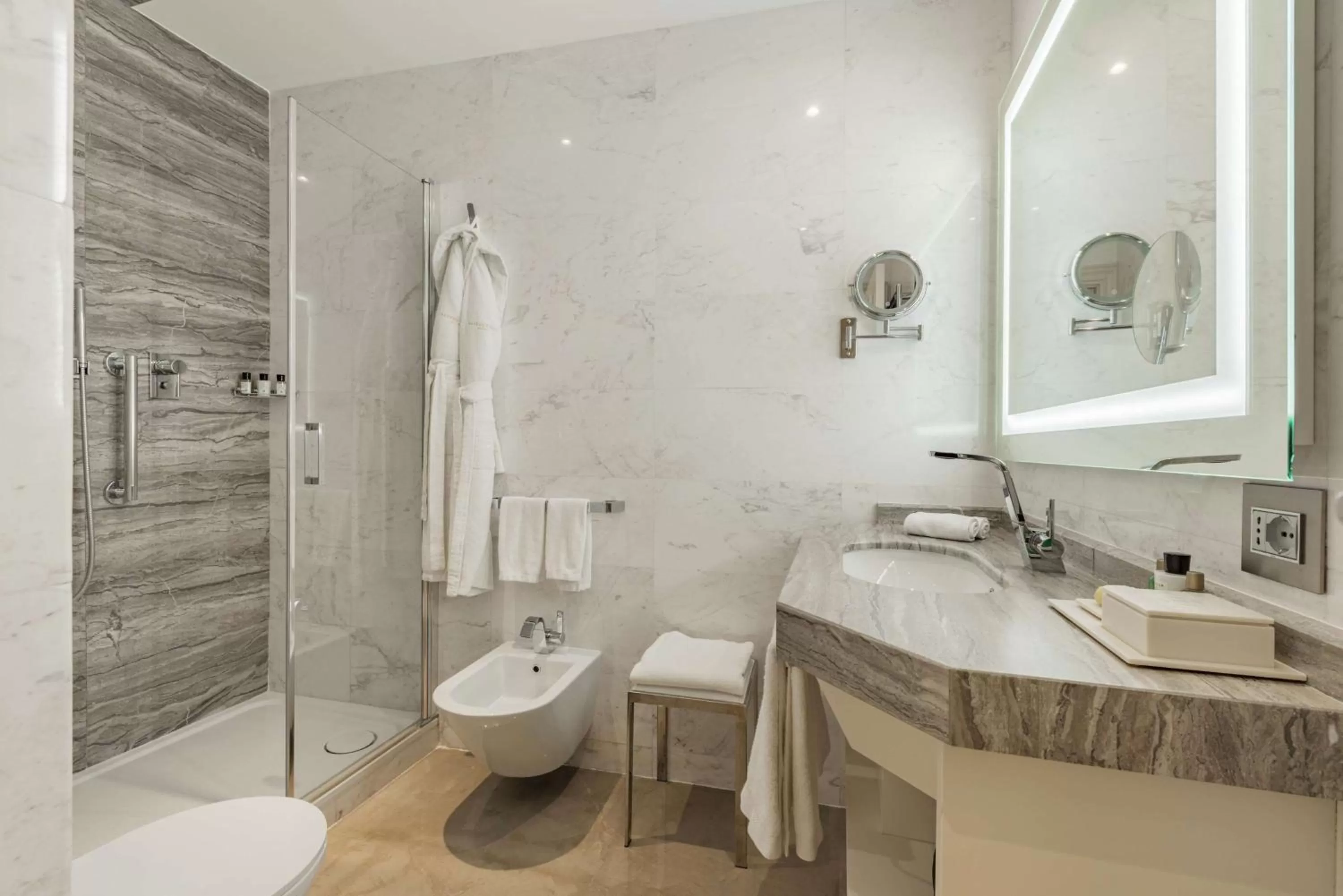 Bathroom in Aleph Rome Hotel, Curio Collection By Hilton