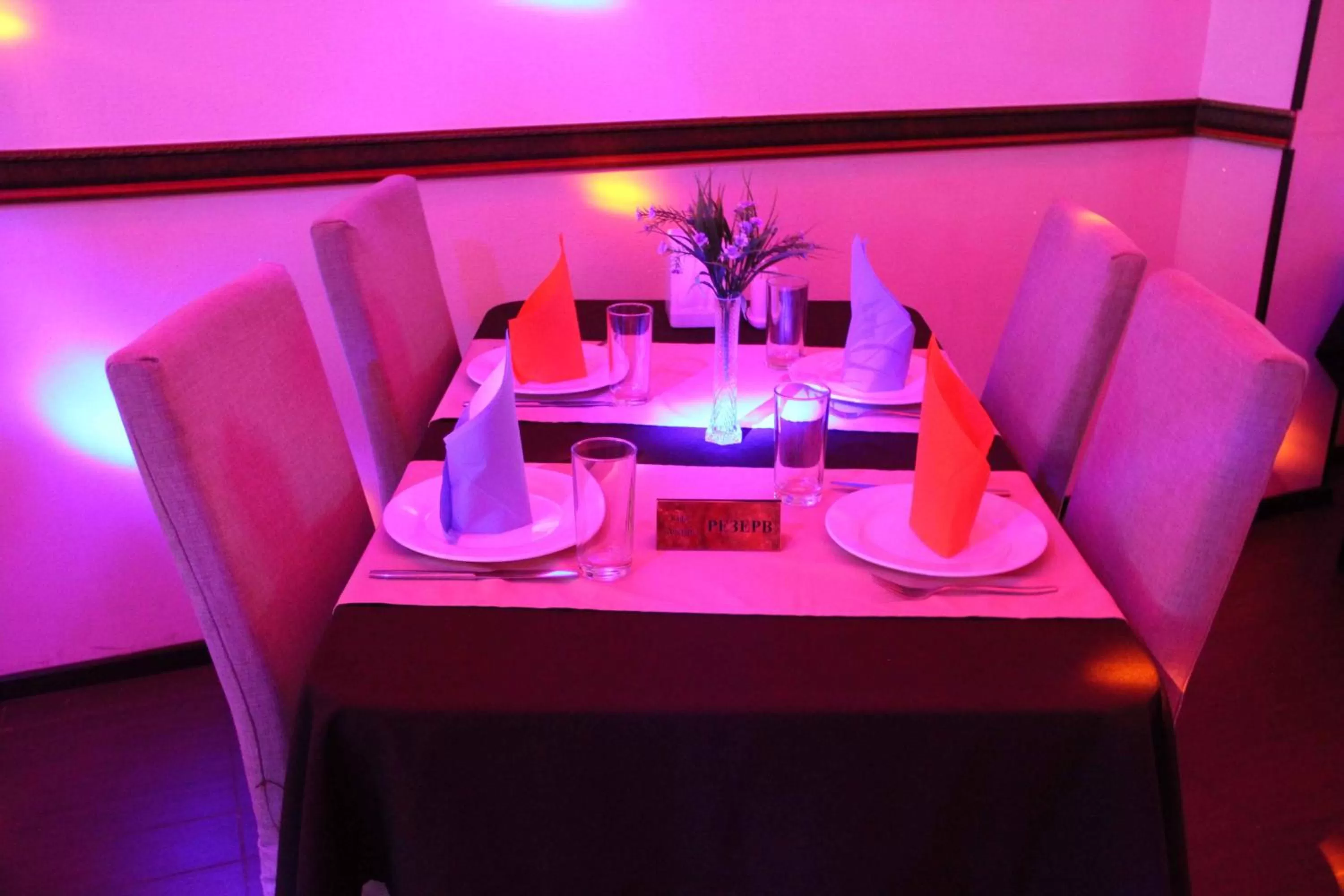 Food and drinks, Restaurant/Places to Eat in Astina Hotel