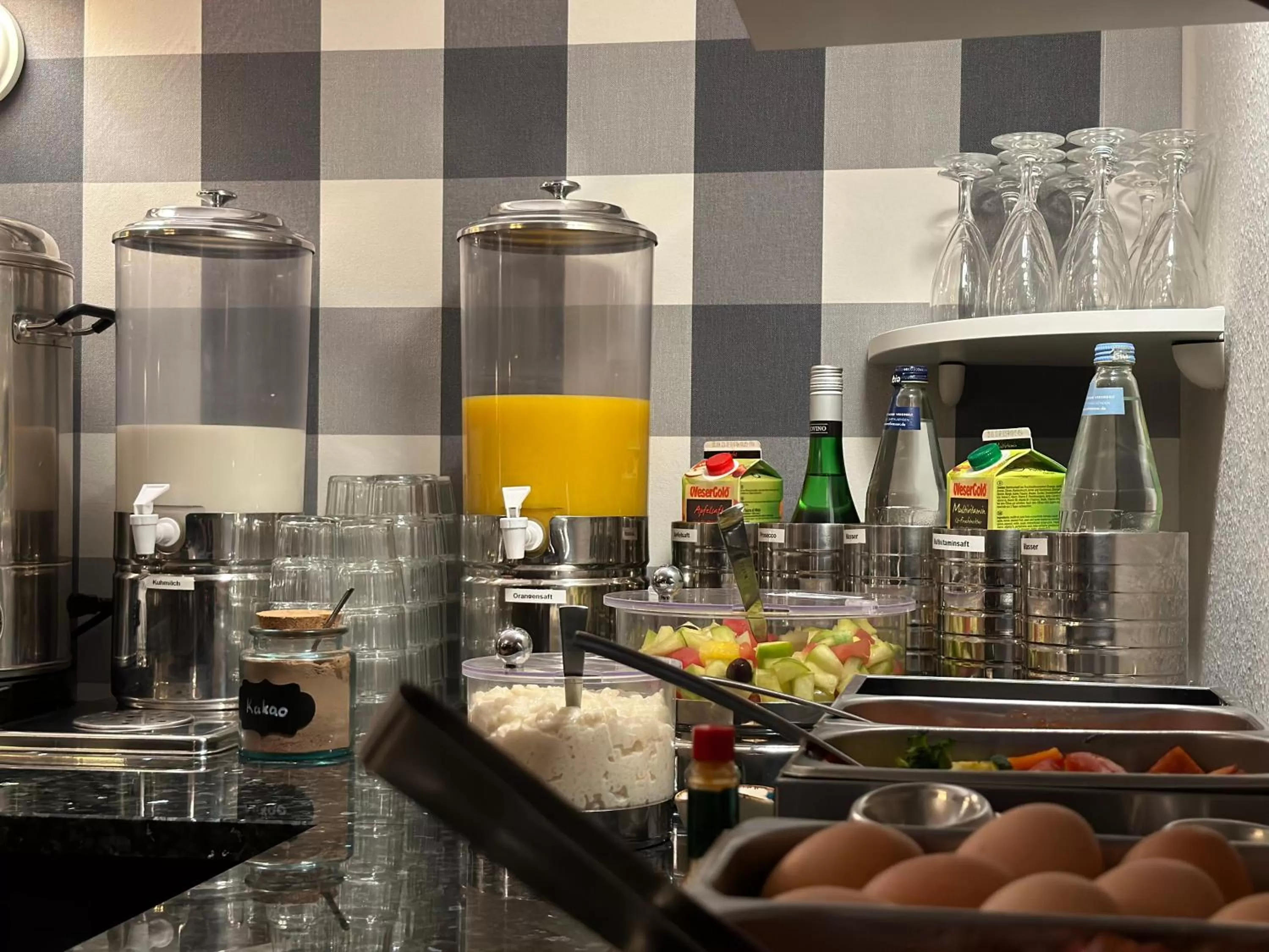 Buffet breakfast in Mertinkus Nordseehotel