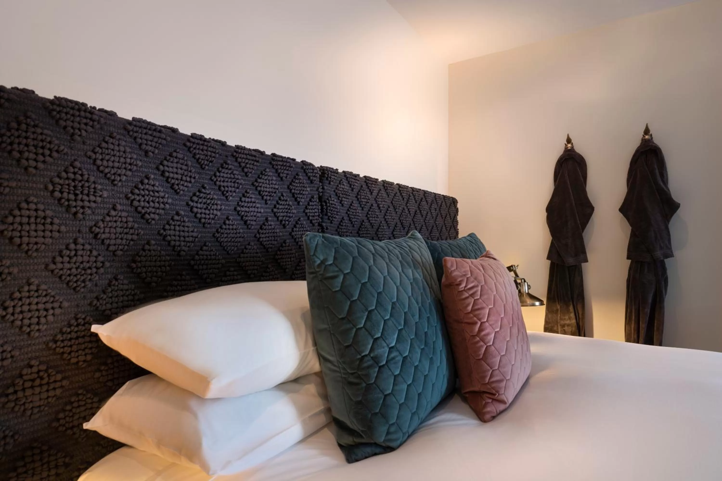 Bed in Hotel Frangos