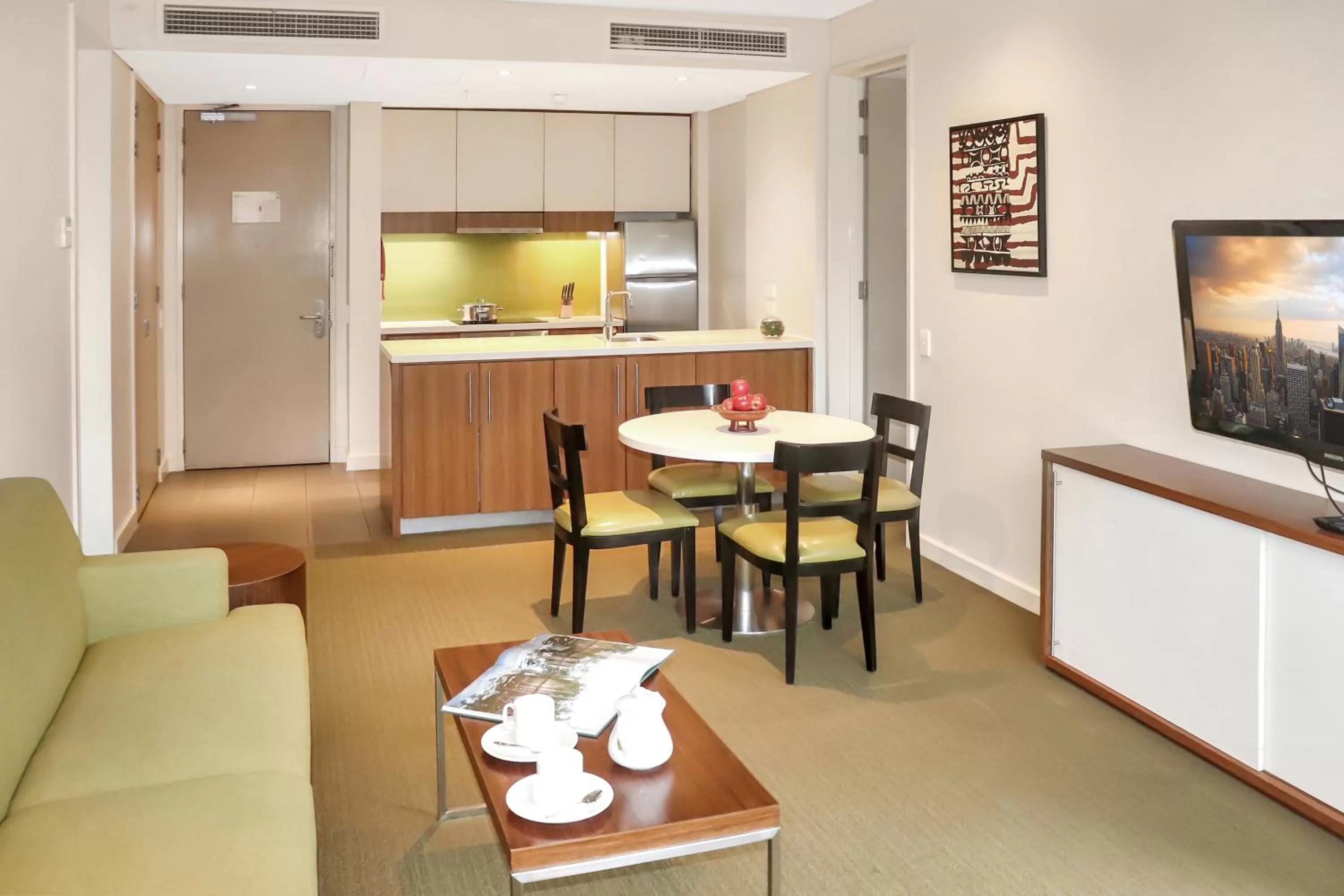 kitchen in Holiday Inn & Suites Port Moresby by IHG