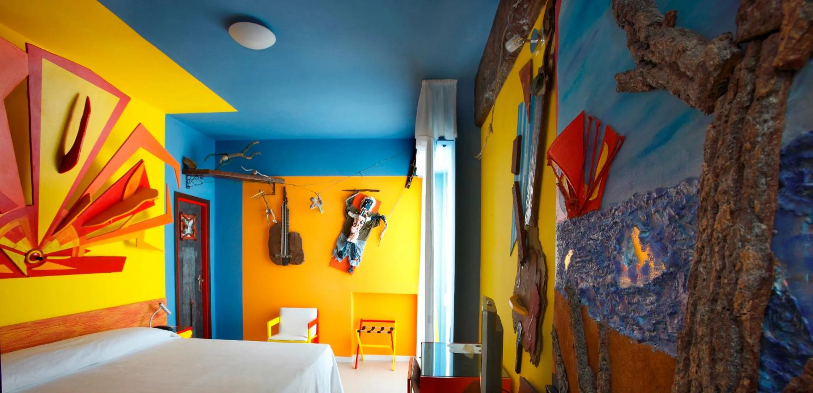 Bed in Hotel Alexander Museum Palace