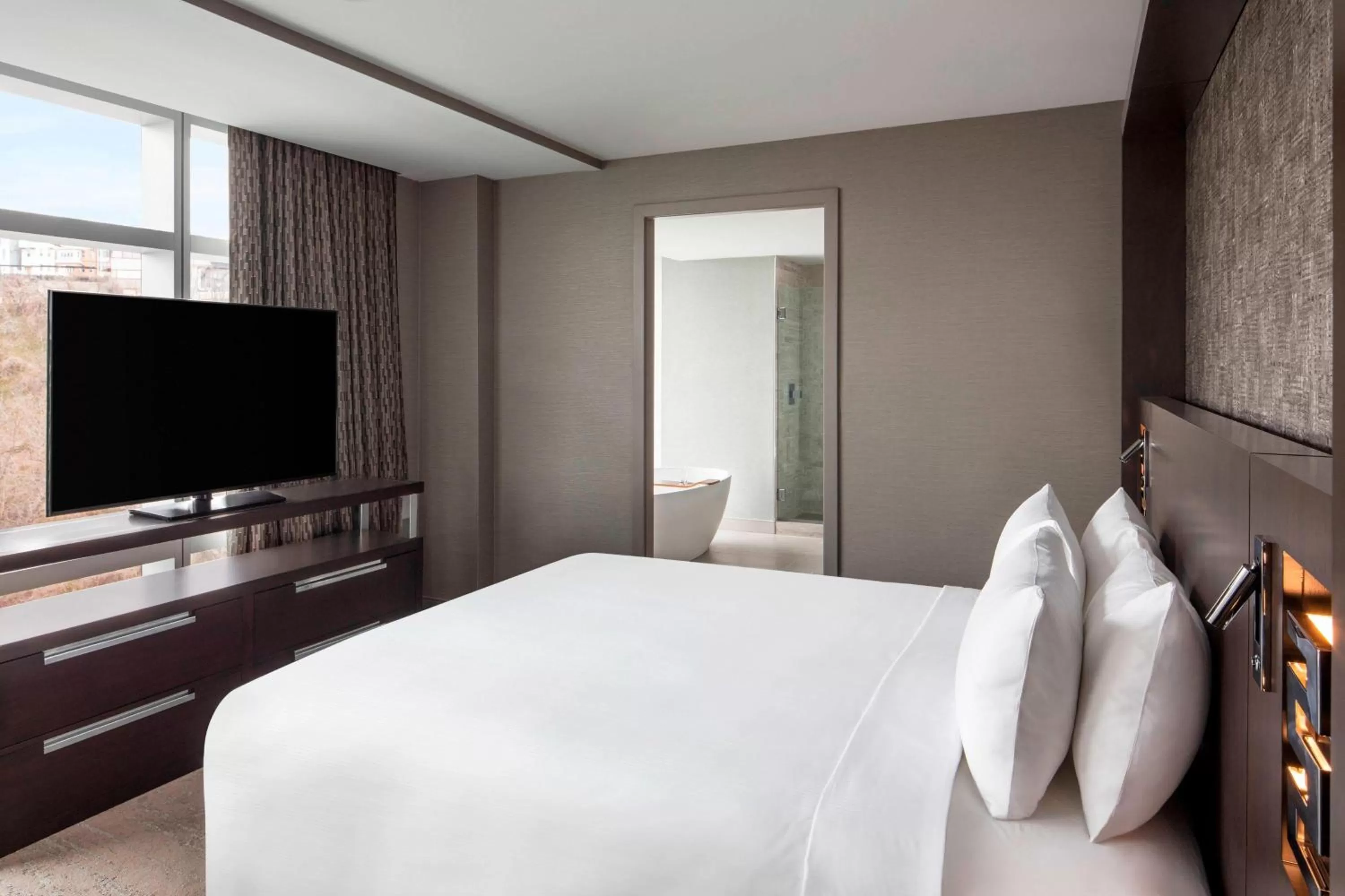 Photo of the whole room, Bed in Envue, Autograph Collection