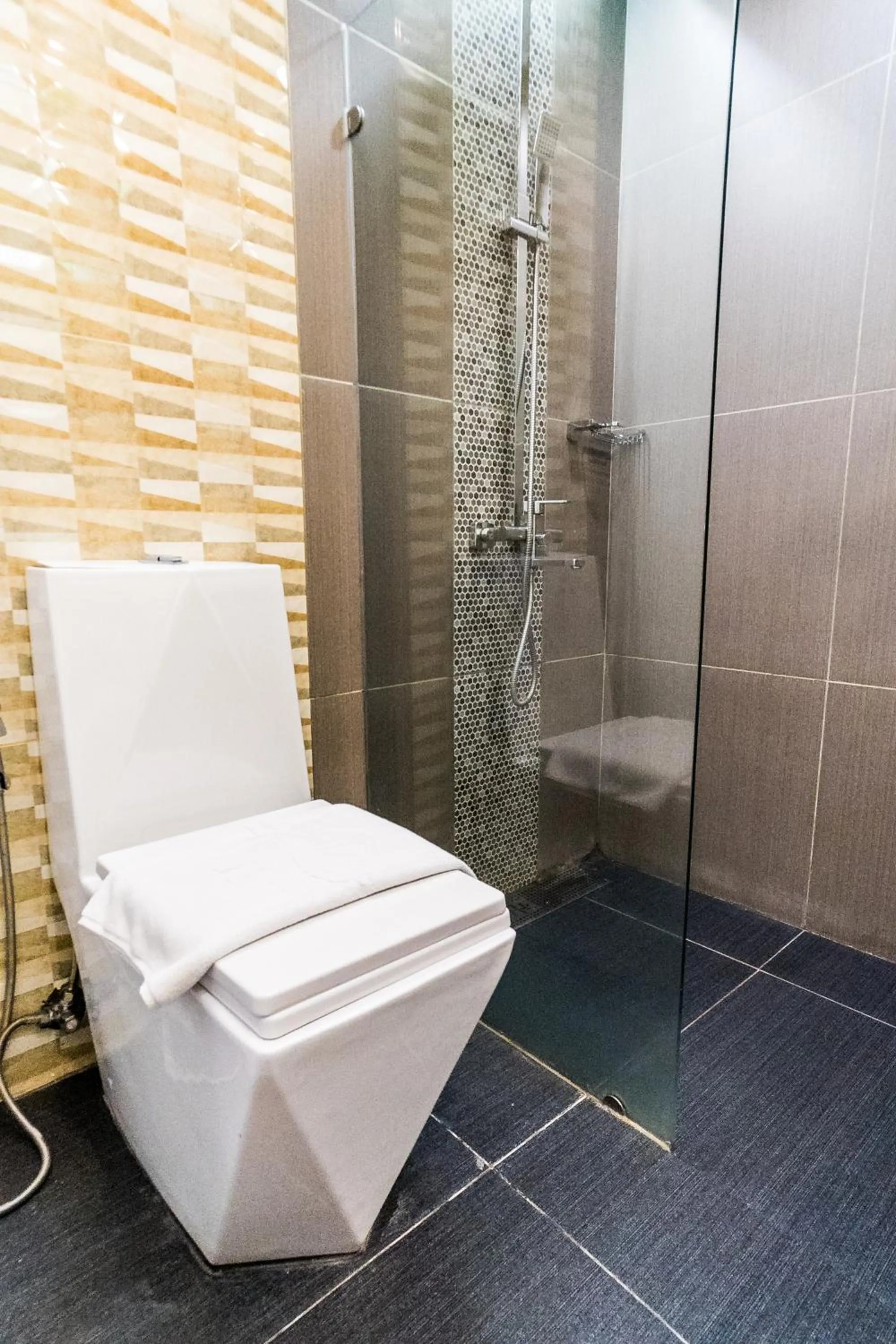 Shower in Heroes Hotel