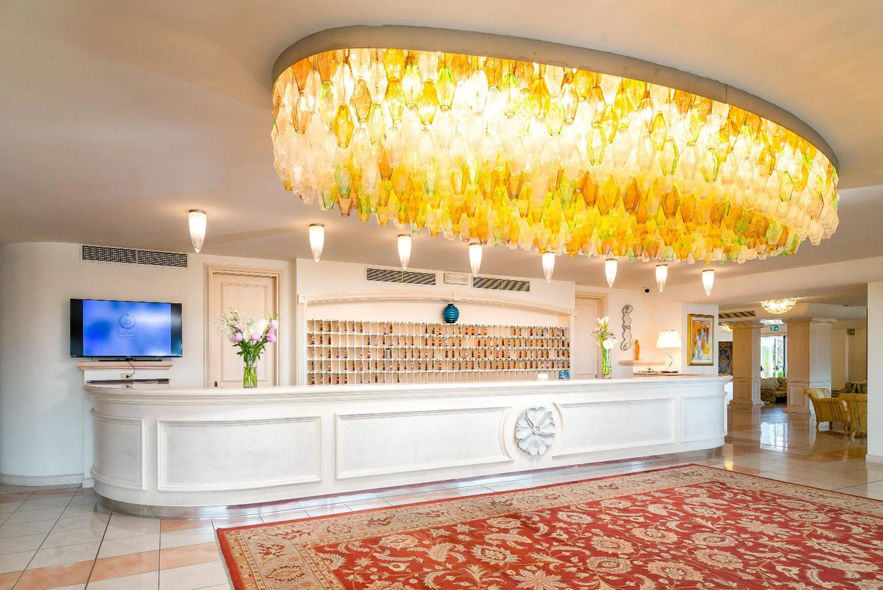 Lobby or reception in Universal Hotel