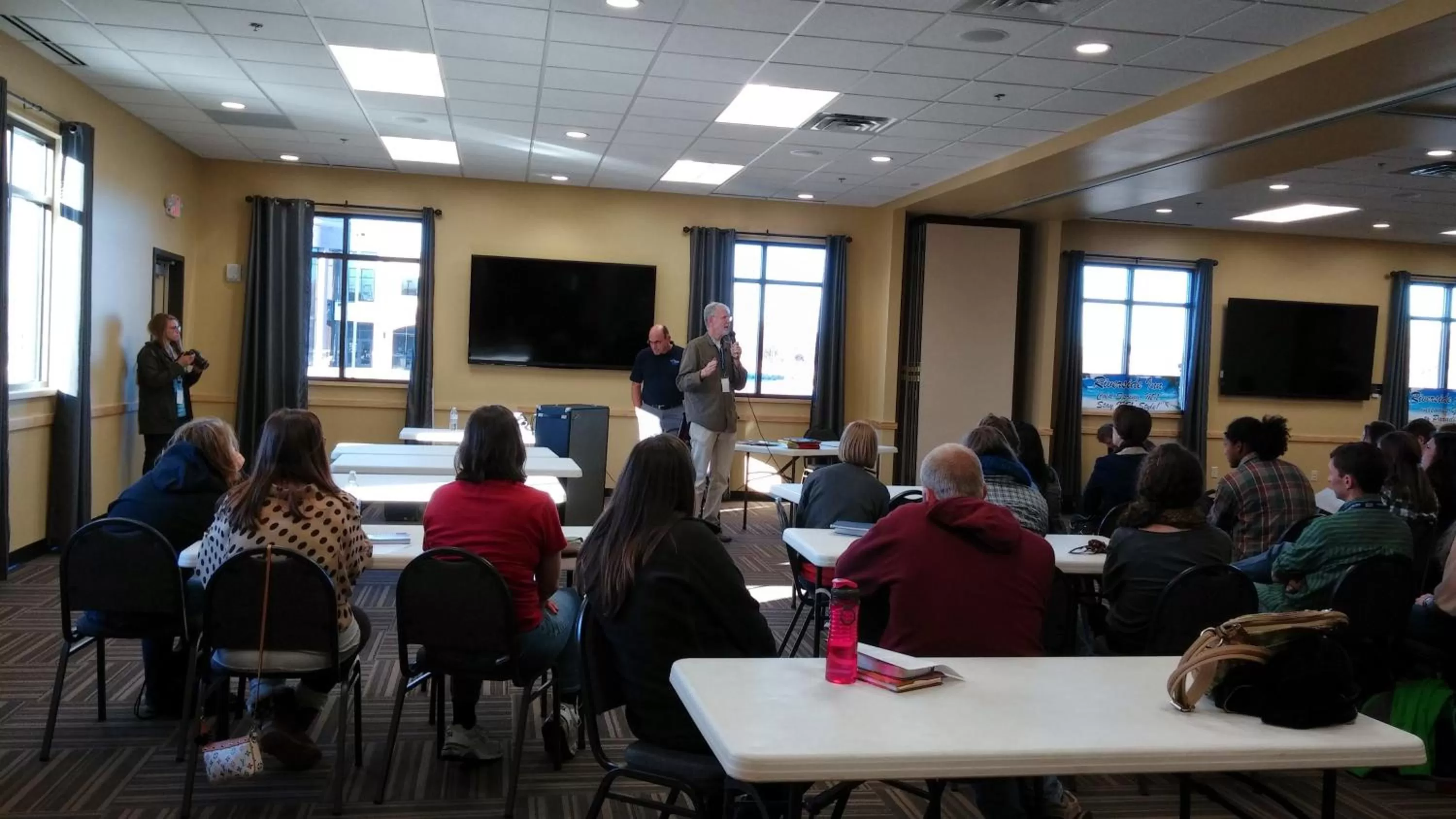 Property building in Riverside Inn