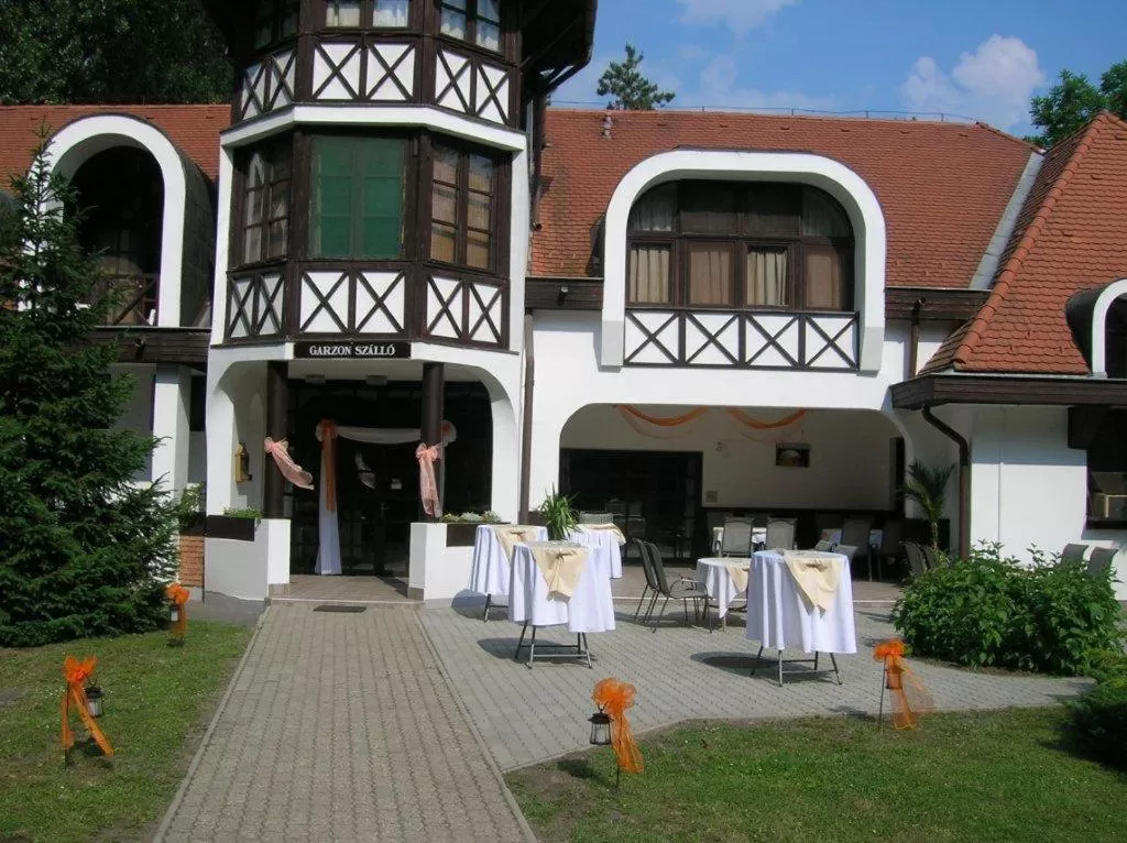 Property building in Fenyves Hotel Békéscsaba