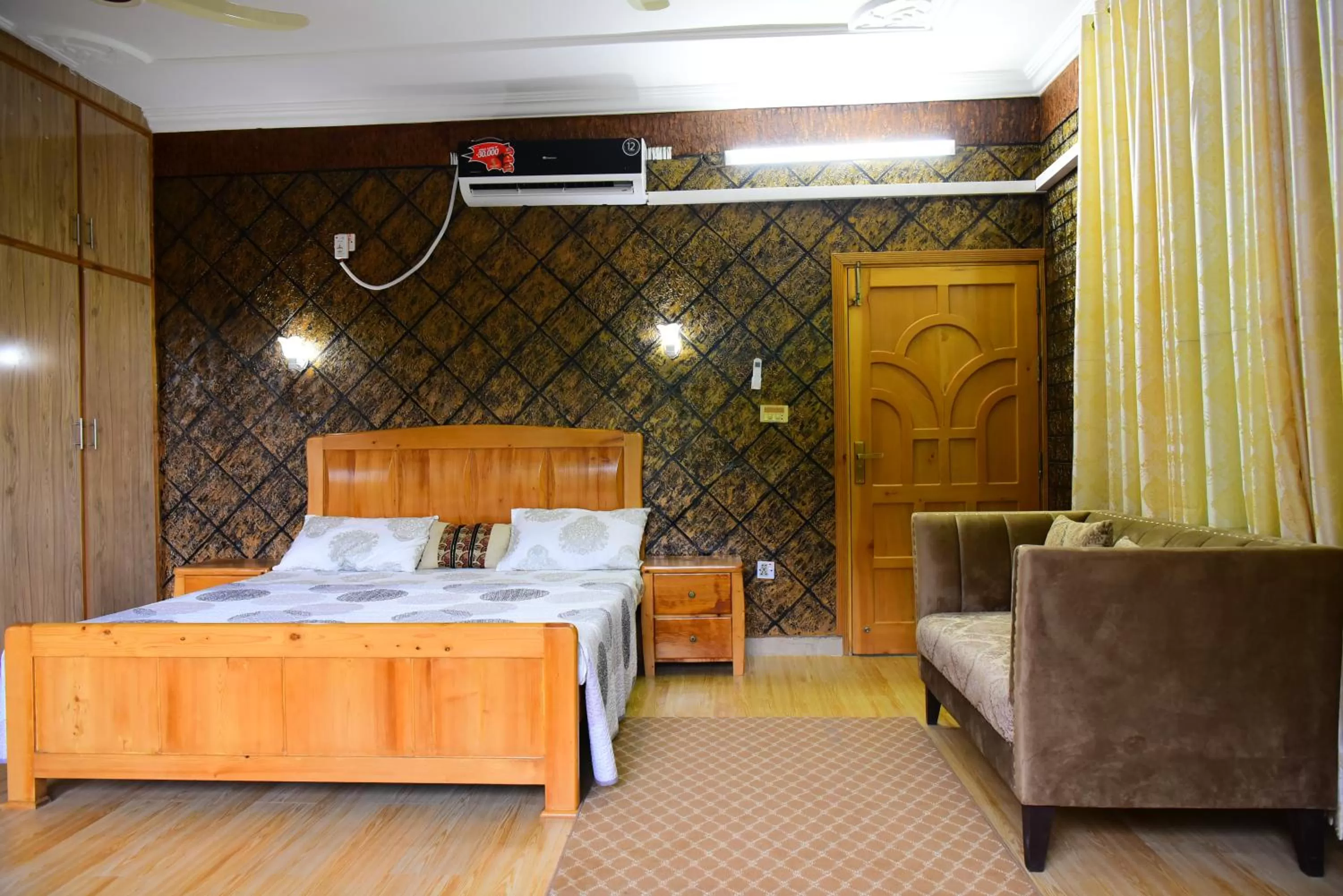 Bed in Srinagar Homes