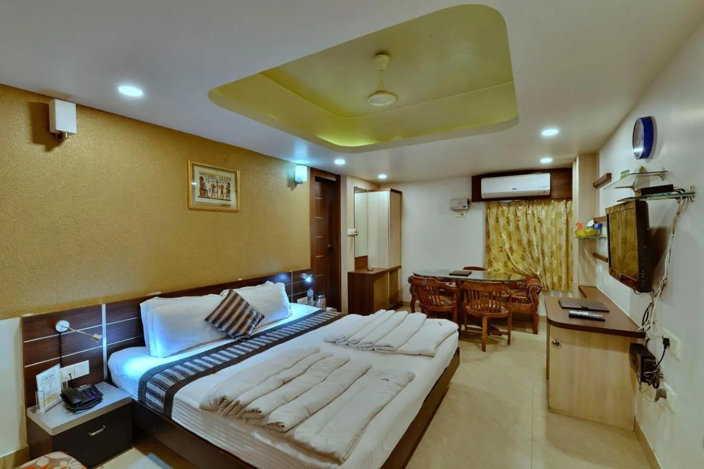Photo of the whole room, Bed in Hotel Shree Vatika