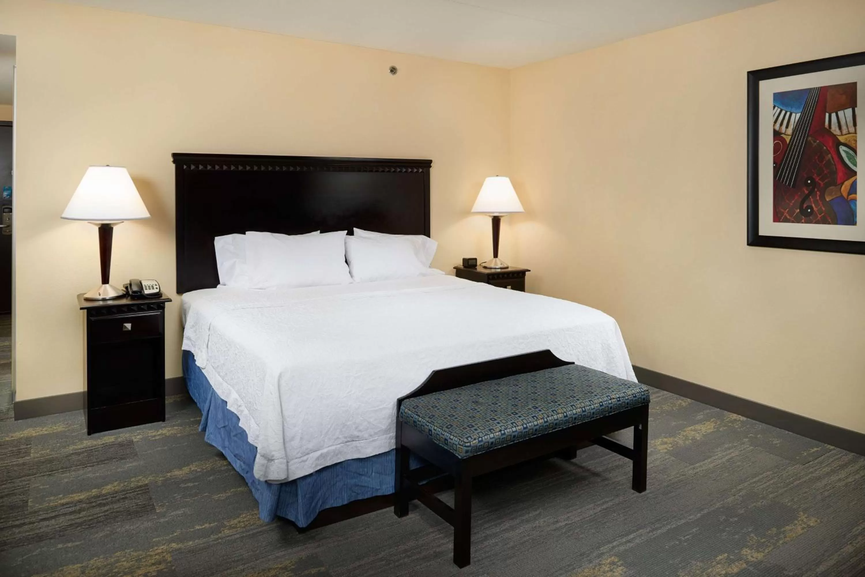 Bed in Hampton Inn & Suites Mount Juliet