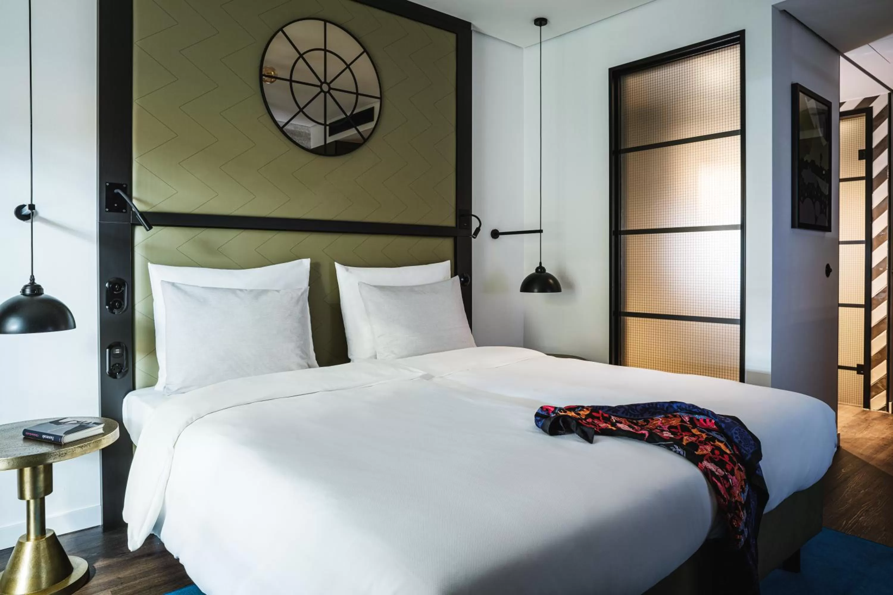 Photo of the whole room, Bed in AMERON München Motorworld