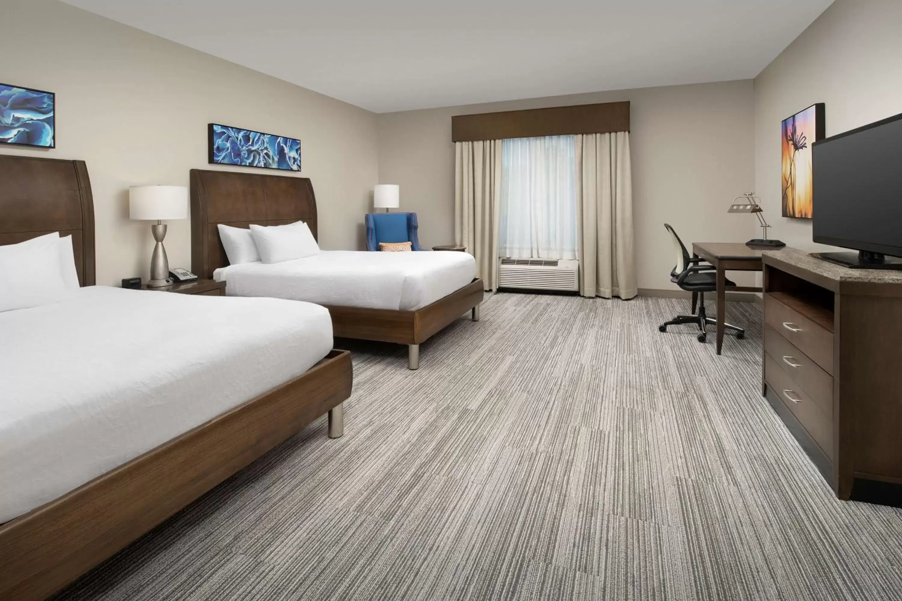 Queen Room with Two Queen Beds - Hearing Access in Hilton Garden Inn Charlotte Airport Queen Room with Two Queen Beds - Hearing Access in Hilton Garden Inn Charlotte Airport
