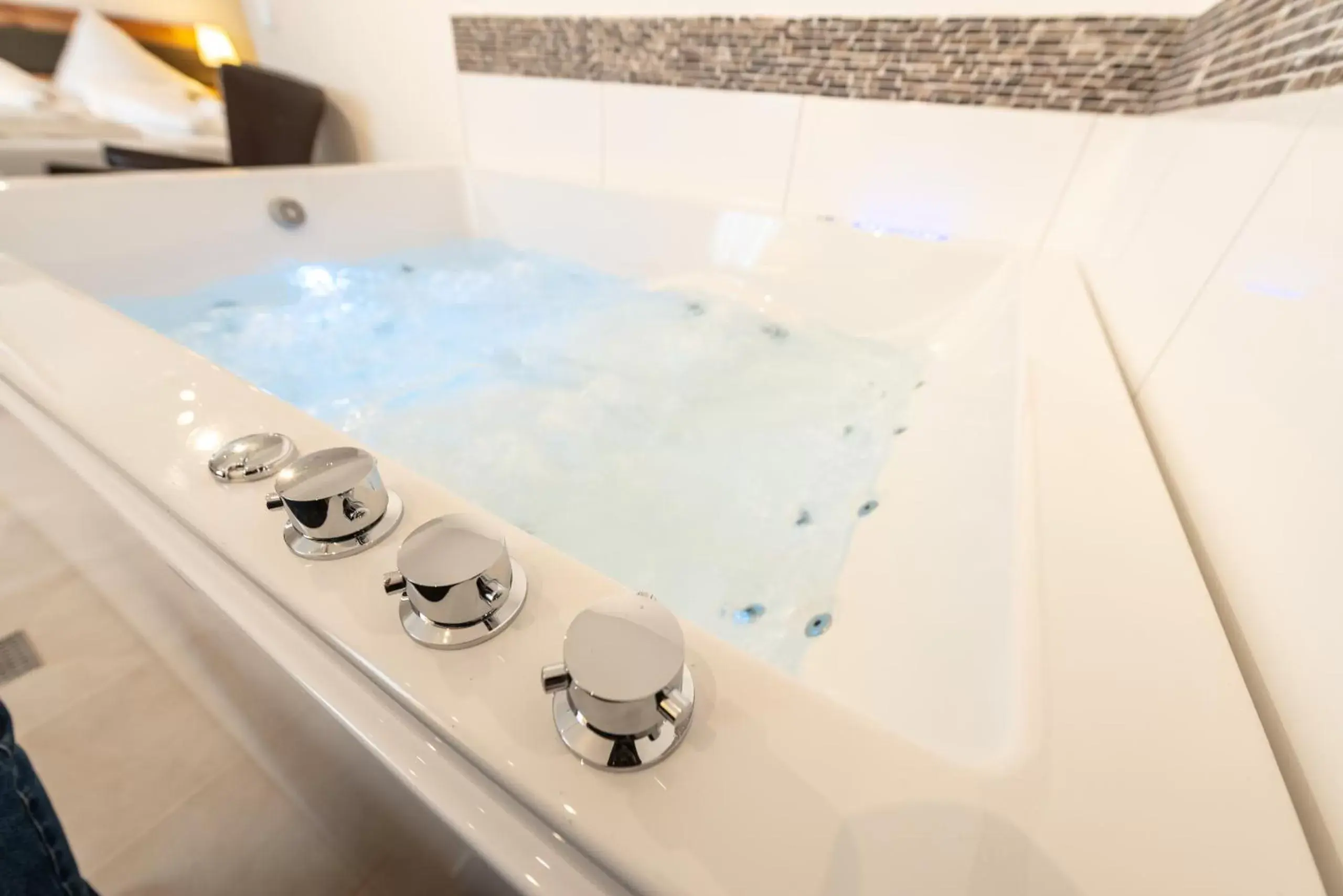 Junior Suite - single occupancy in Hotel in Laisen Junior Suite - single occupancy in Hotel in Laisen