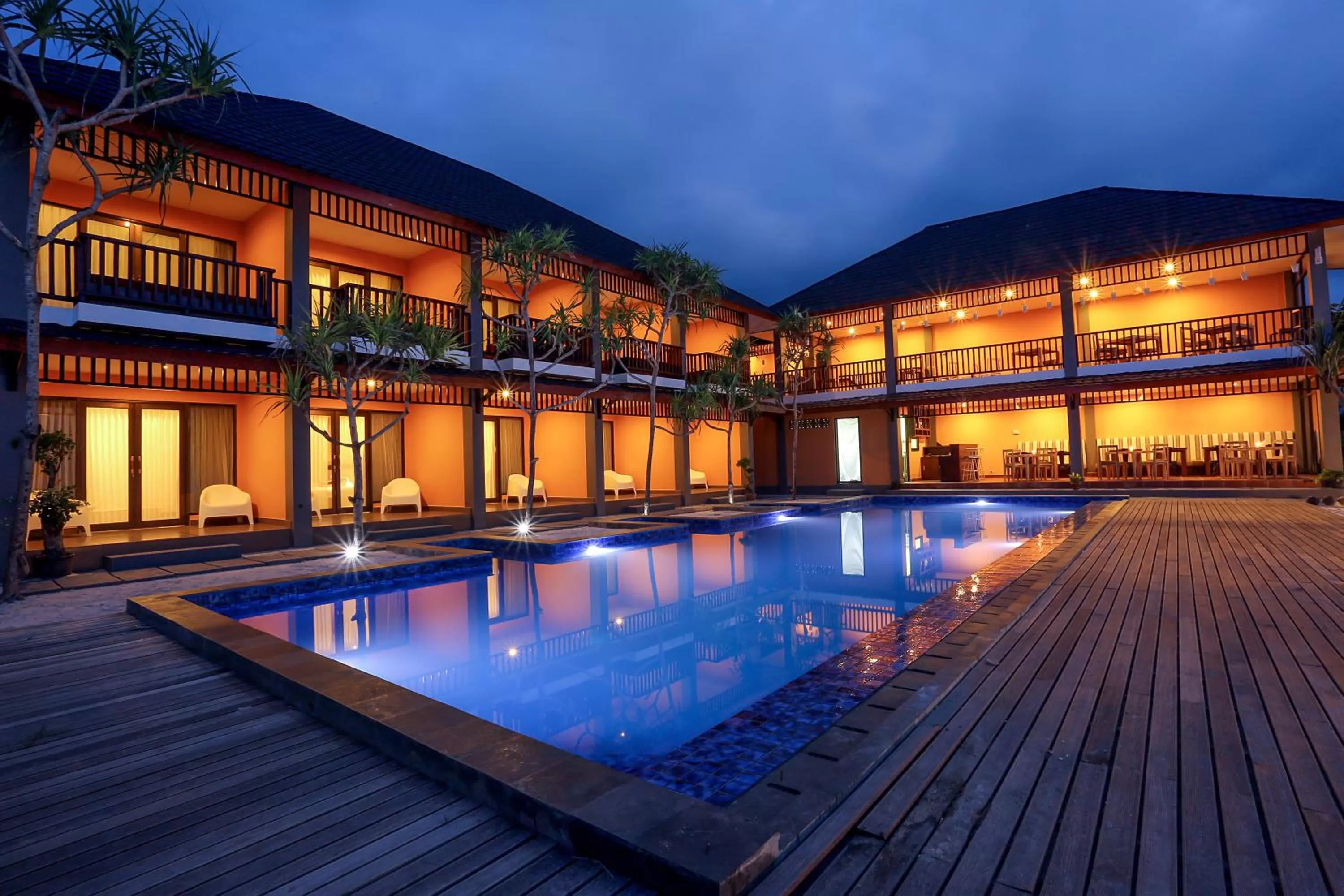 Swimming pool, Property Building in Sunset House Gili Meno