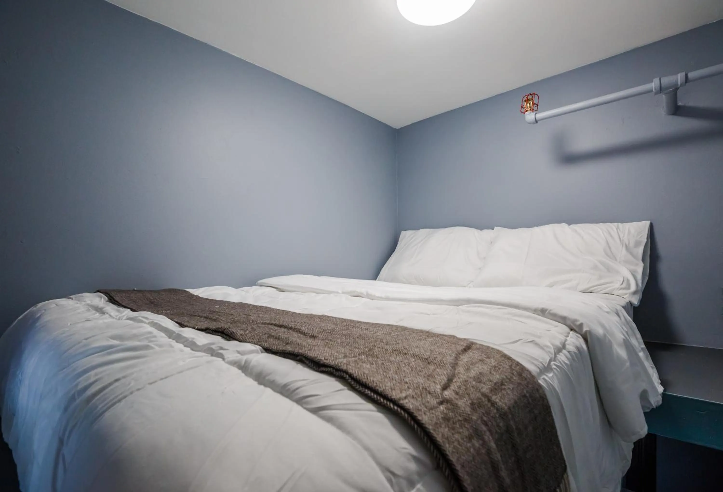 Bed in Lamartine Chelsea