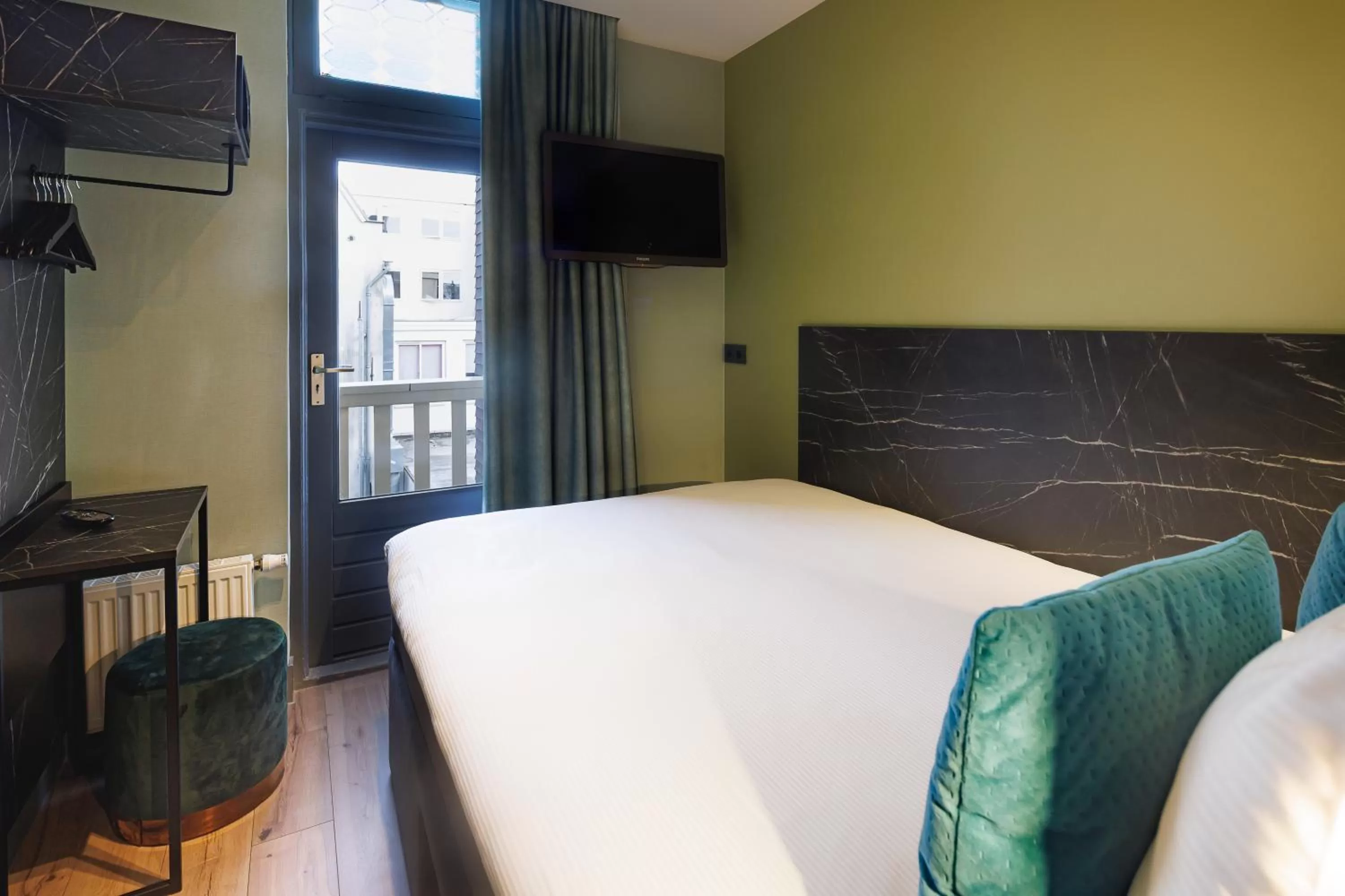 Bed in Ciao Papa Hotel Amsterdam Central Station