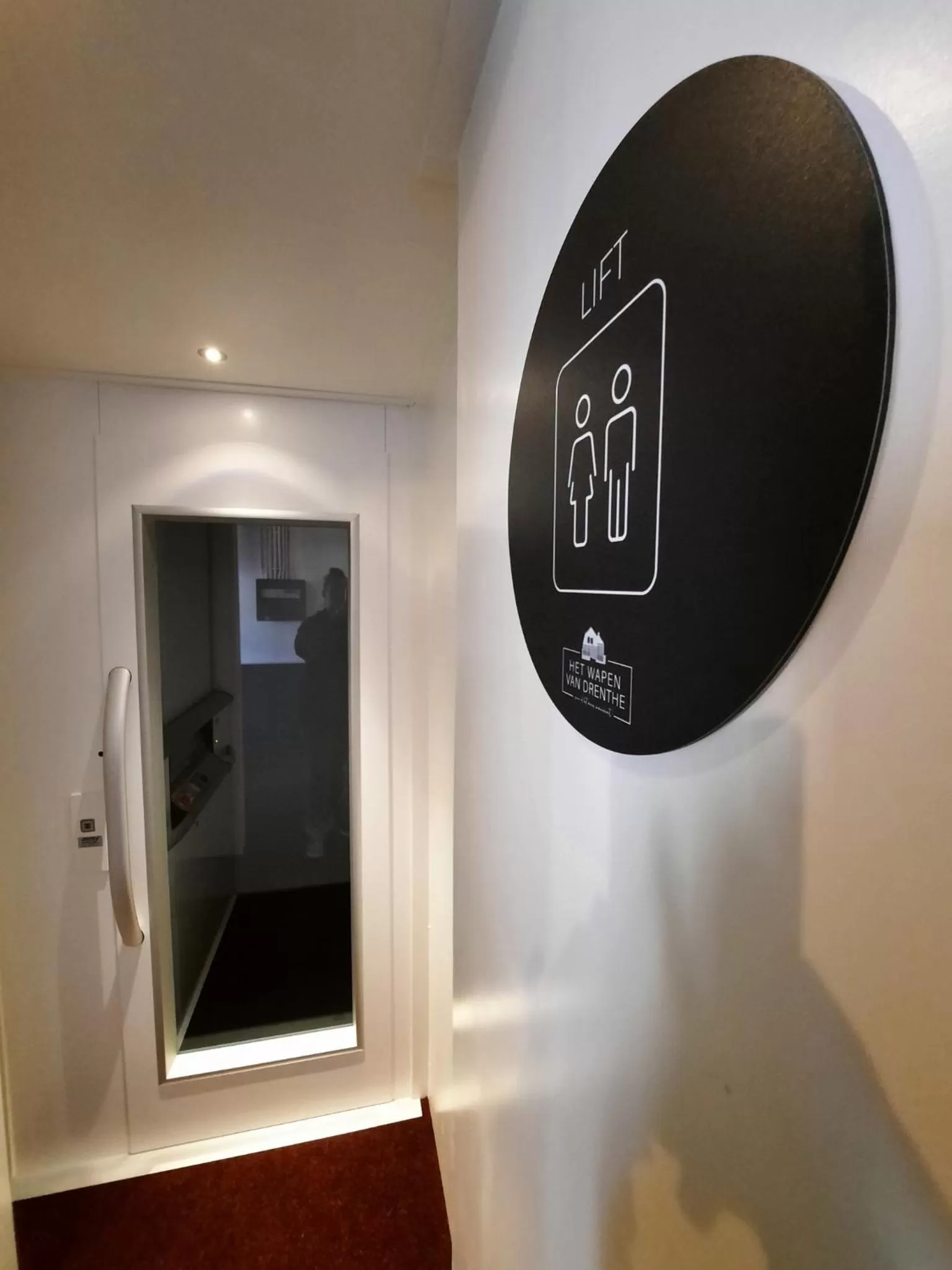 elevator in Hotel Het Wapen van Drenthe