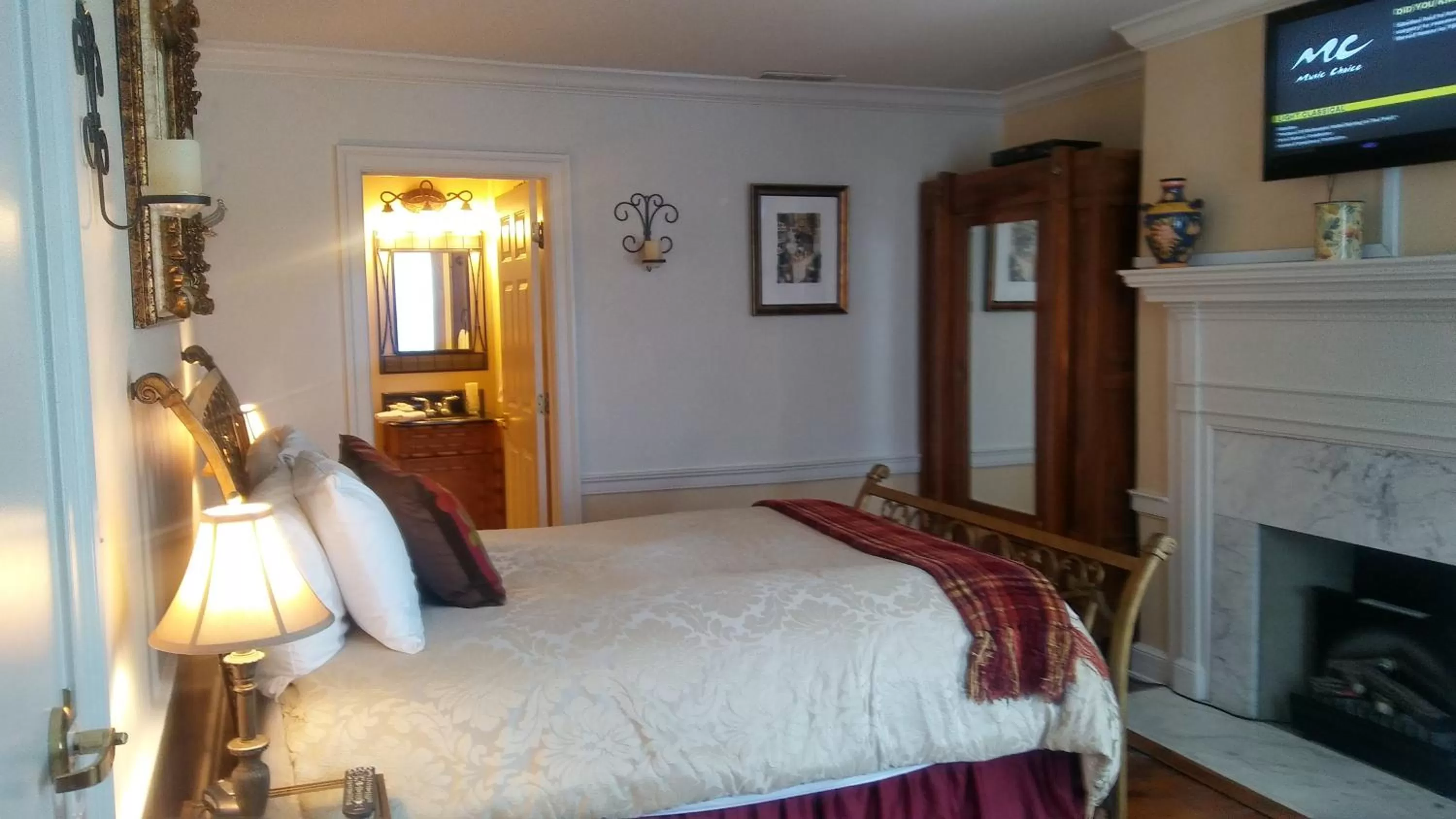 Standard Queen Room in Old Brick Inn