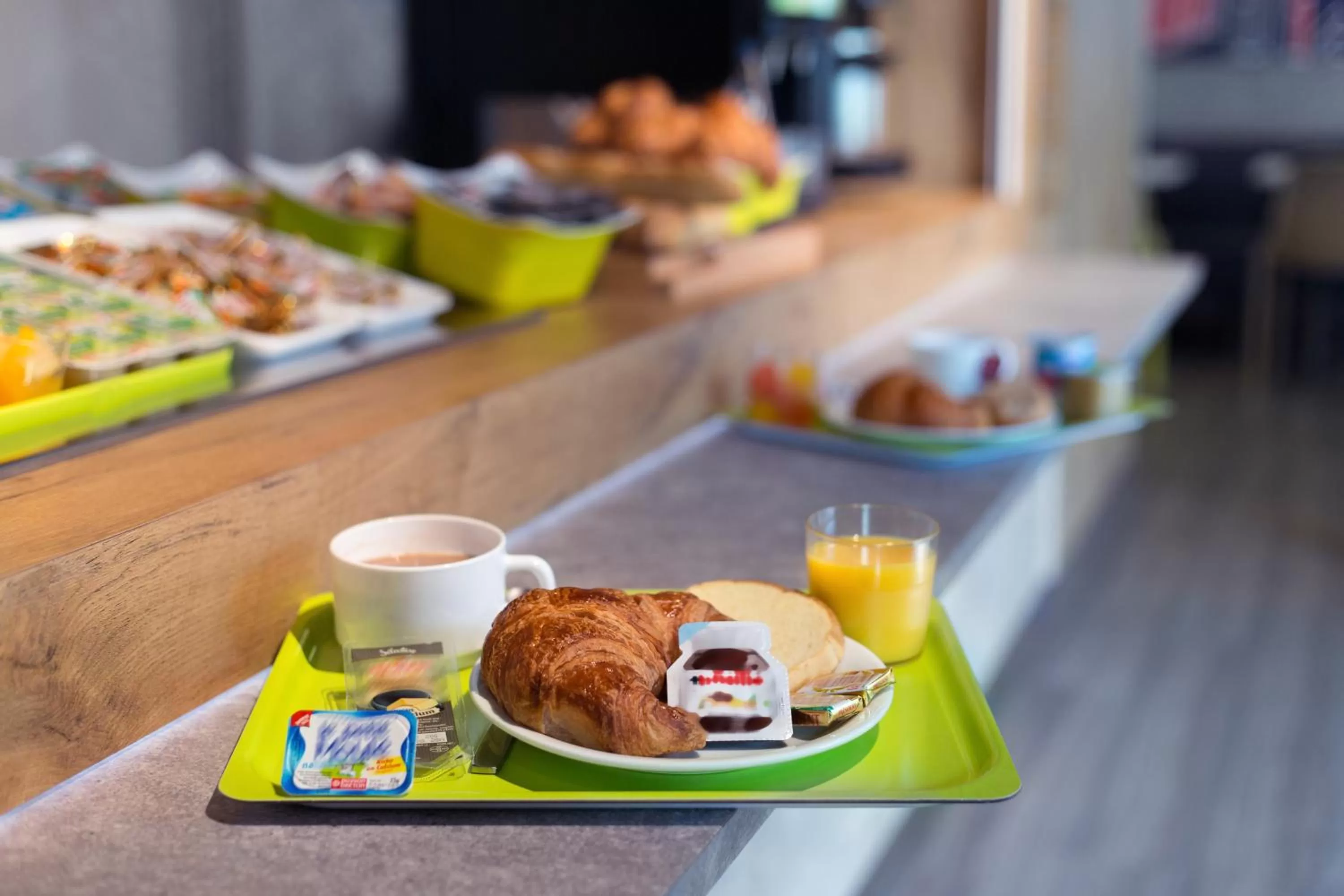 Buffet breakfast in ibis budget Chambéry Sud Challes Les Eaux