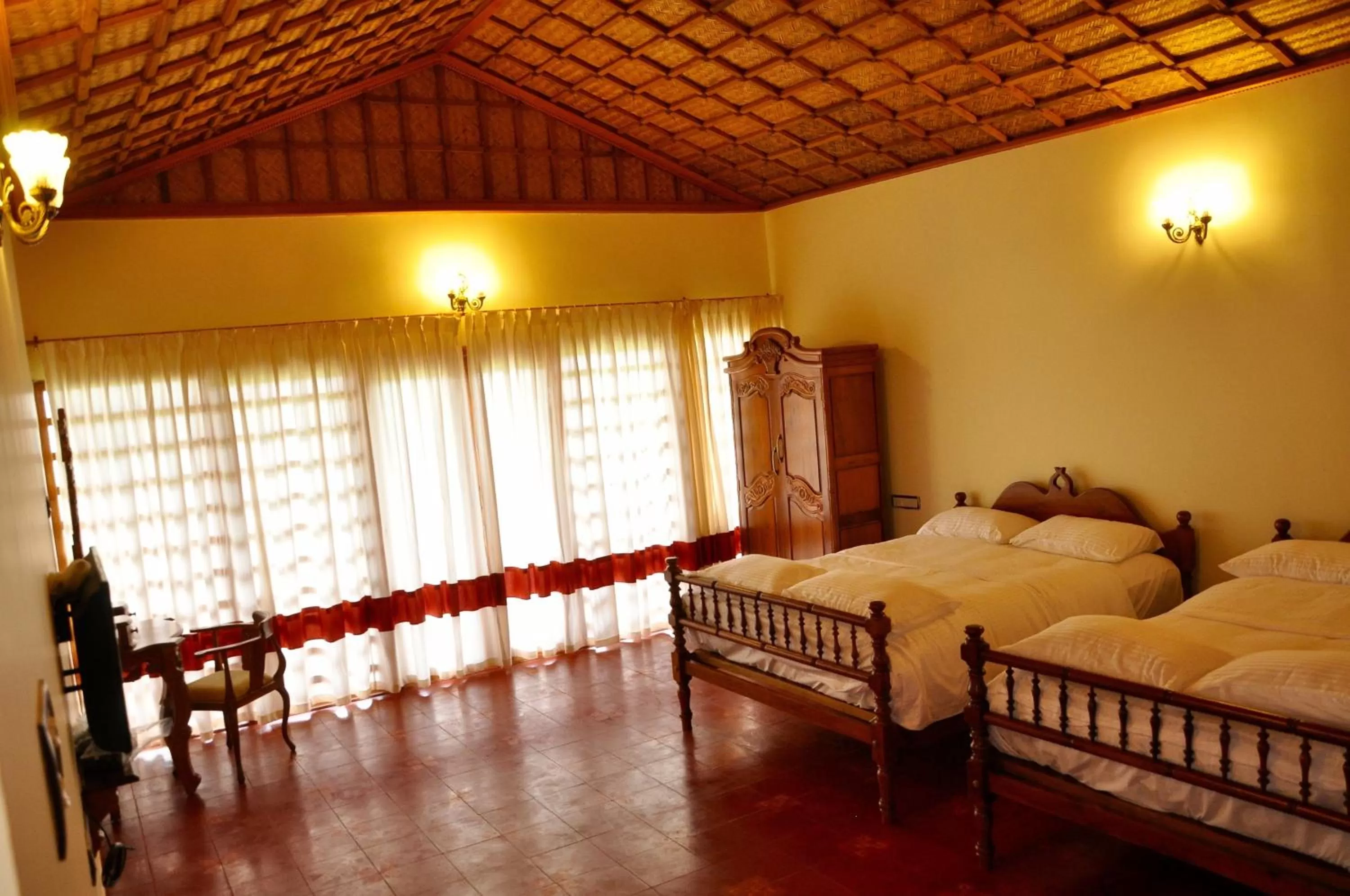 Photo of the whole room, Bed in Hanging Huts Resorts