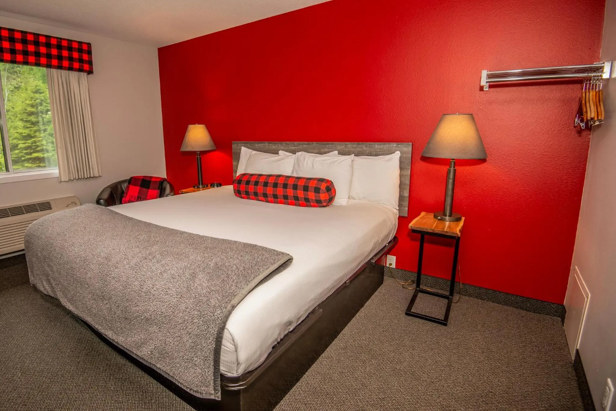 Bed in Mountain Inn at Lutsen