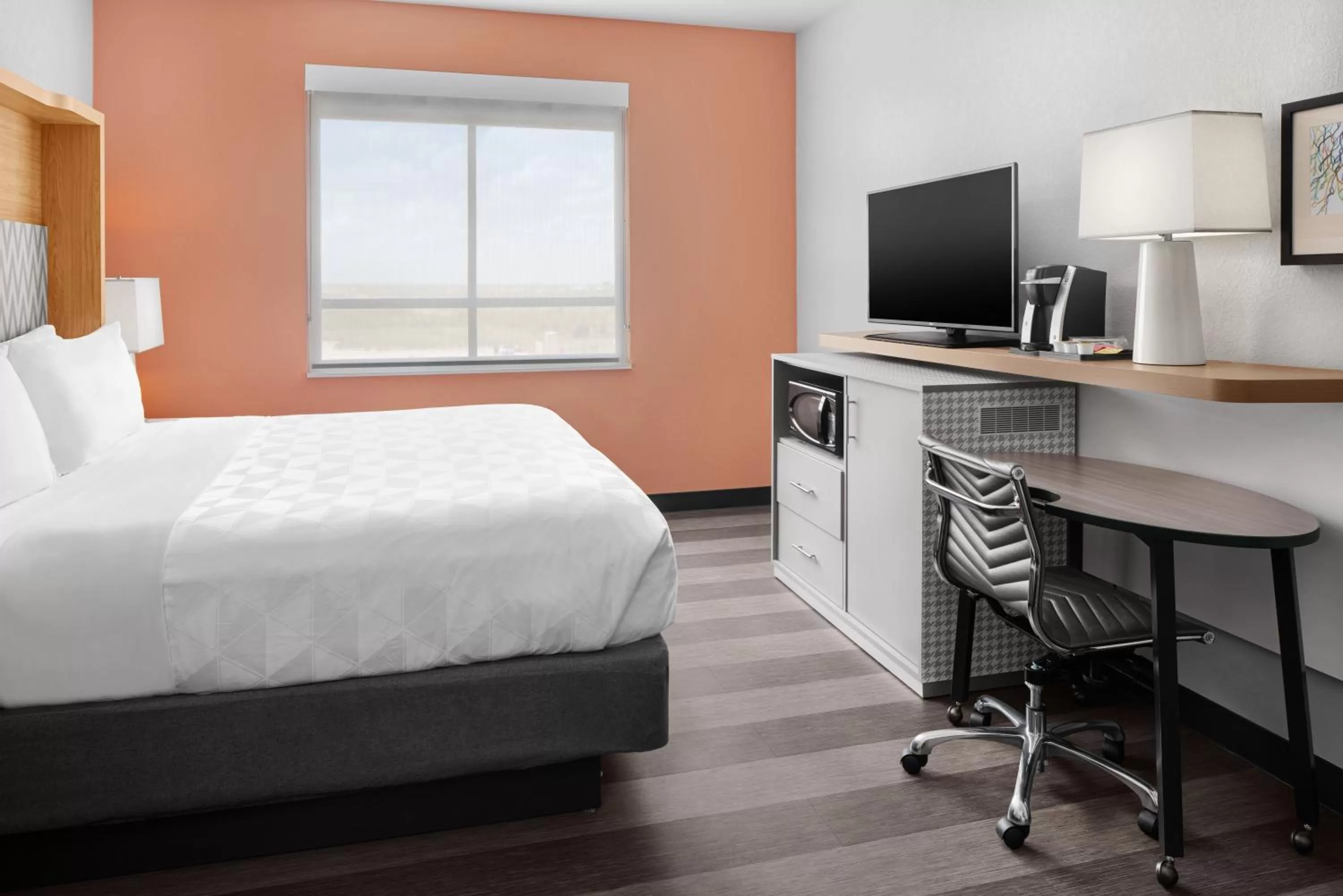 Photo of the whole room, Bed in Holiday Inn Odessa by IHG