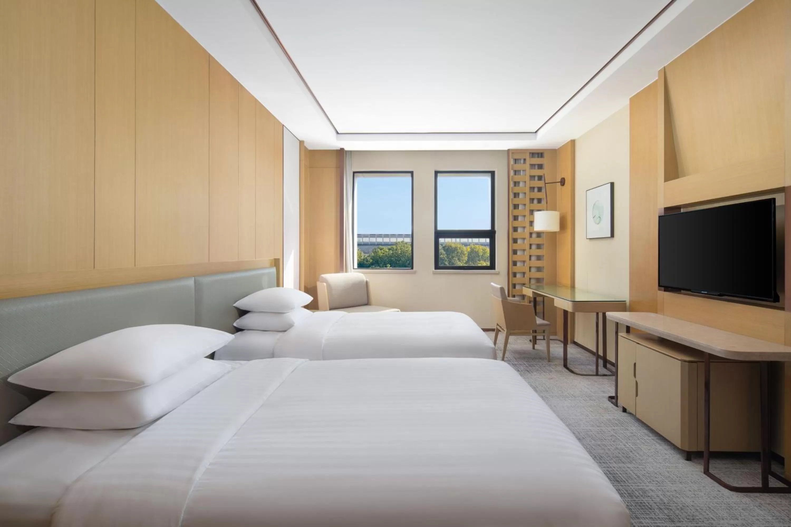 Photo of the whole room, Bed in Courtyard by Marriott Shanghai International Tourism and Resorts Zone