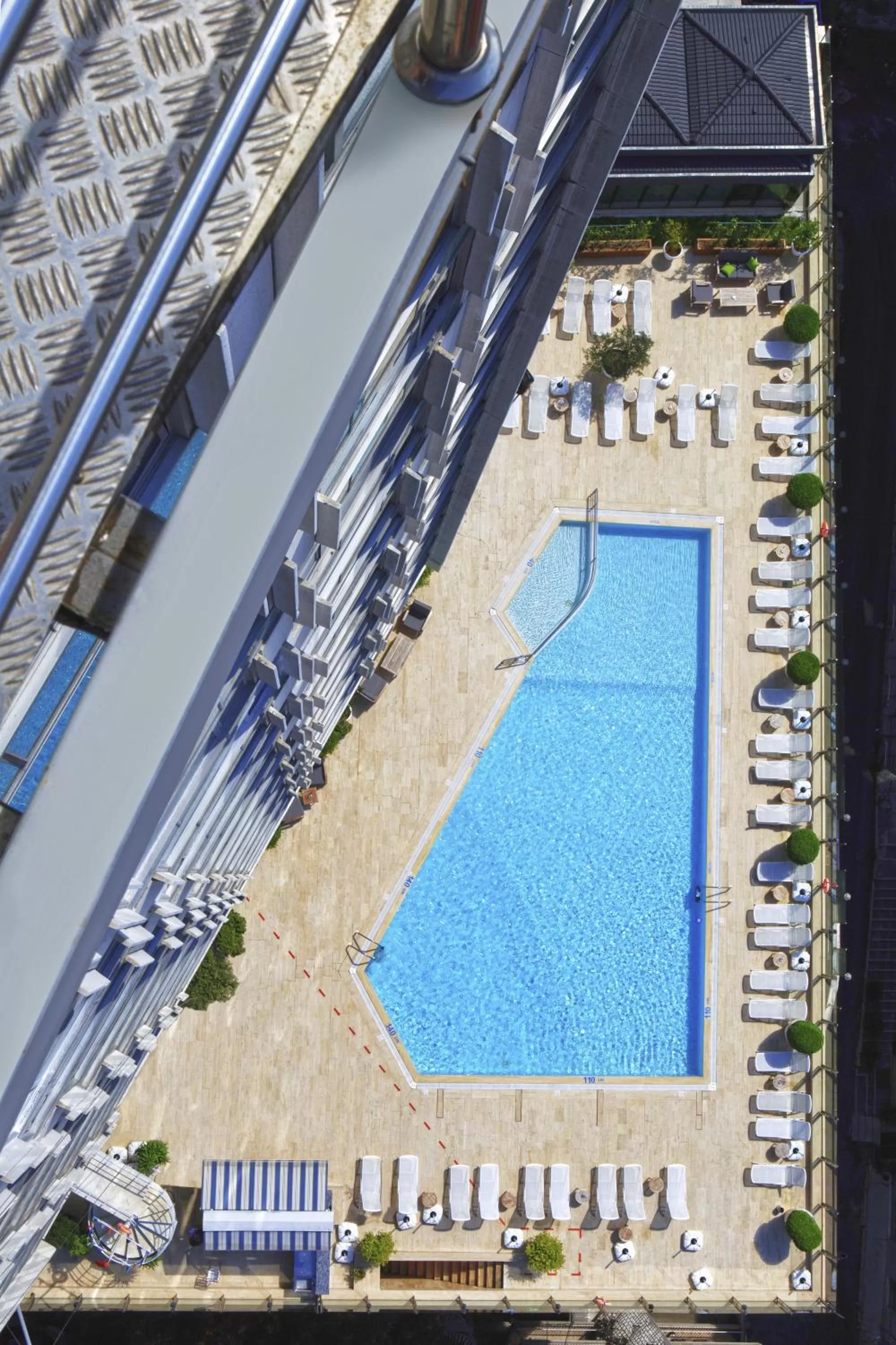 Swimming pool in The Marmara Taksim