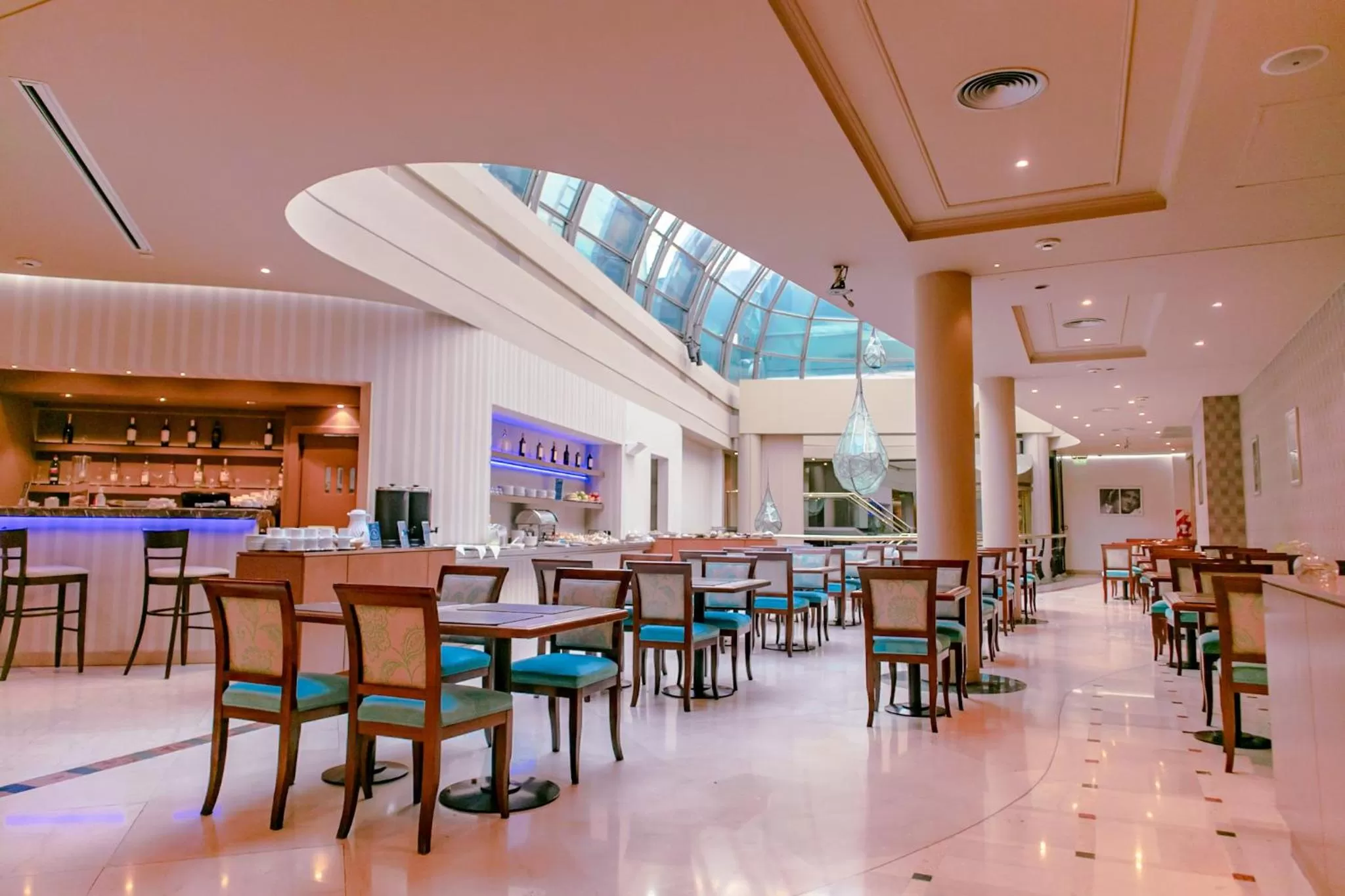 Restaurant/places to eat in Howard Johnson Plaza by Wyndham Buenos Aires Florida Street